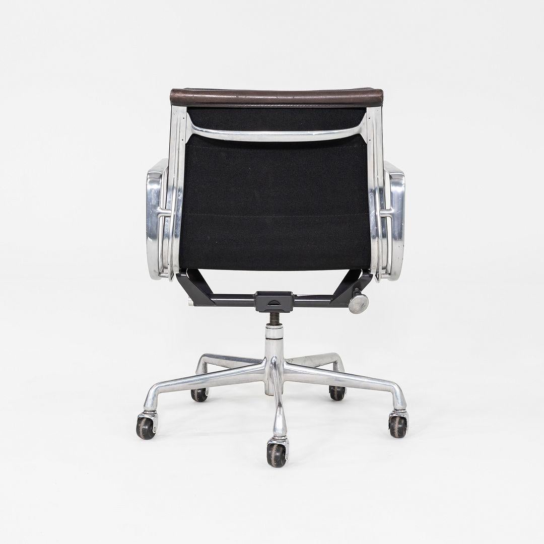 1994 Herman Miller Eames Soft Pad Management-Schreibtischstuhl aus schwarzem Leder (Ende des 20. Jahrhunderts) im Angebot