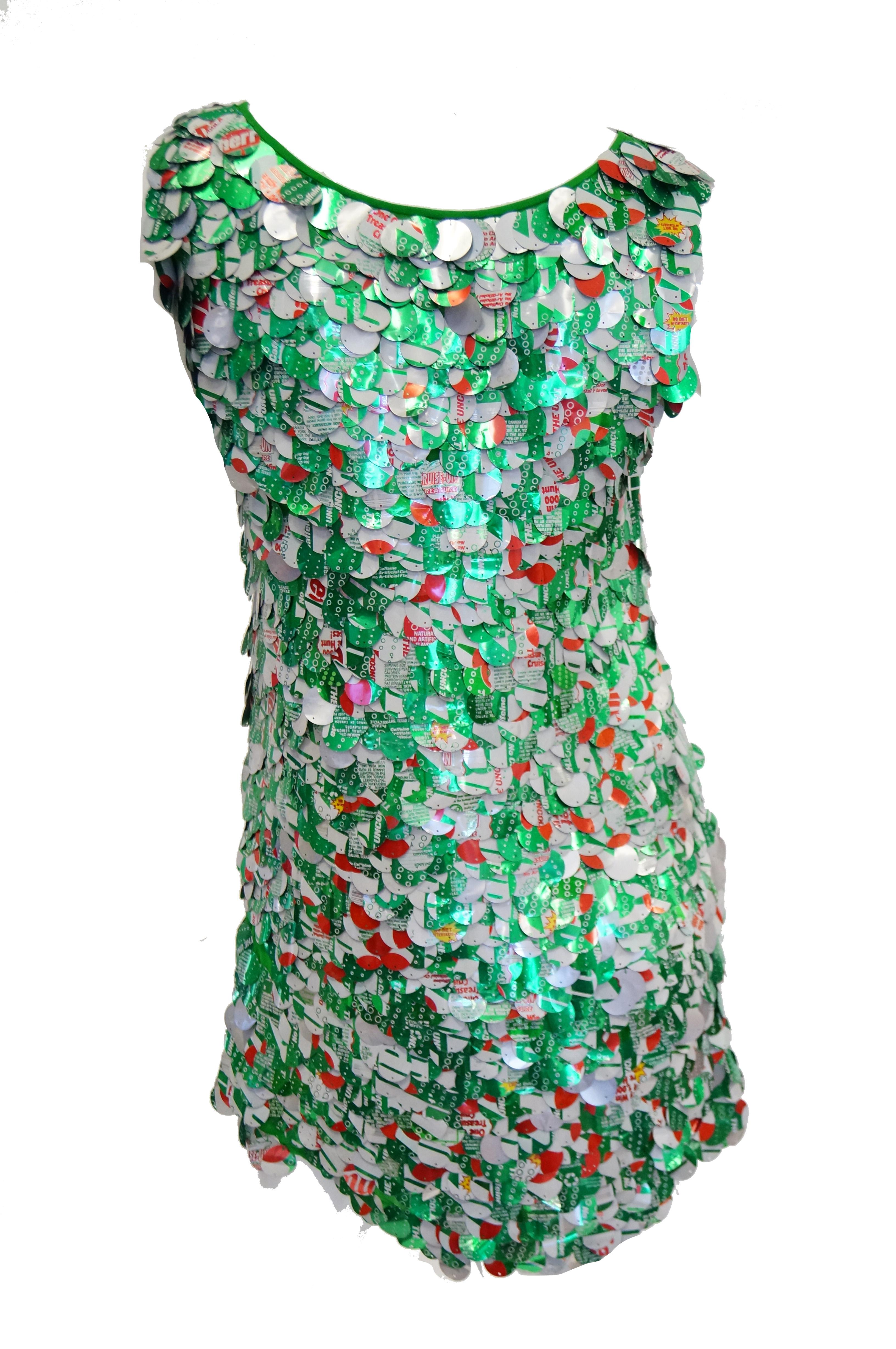 1994 Isaac Mizrahi Runway Green Aluminium Paillette Diet 7-Up Dress In Good Condition In Houston, TX