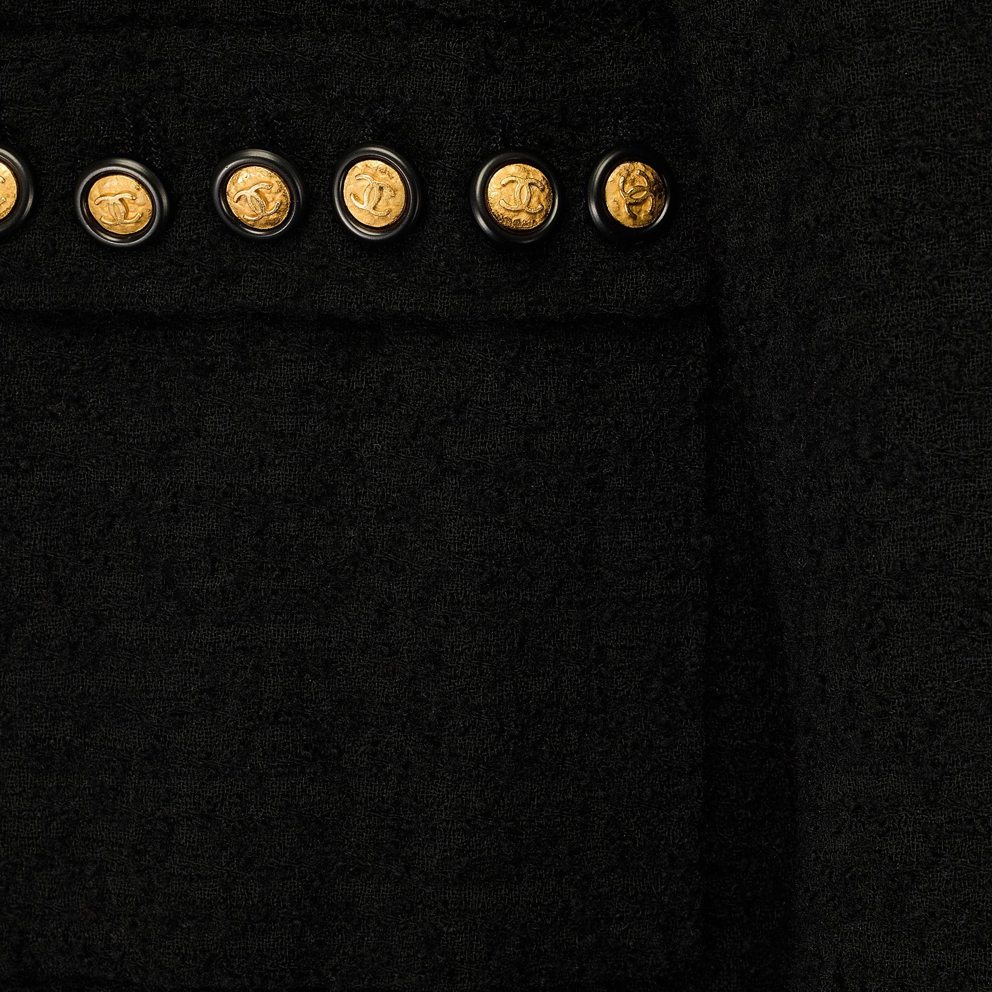 1994 Runway Chanel Haute Couture Abito con Gonna in Lana Boucle Nero in vendita 2