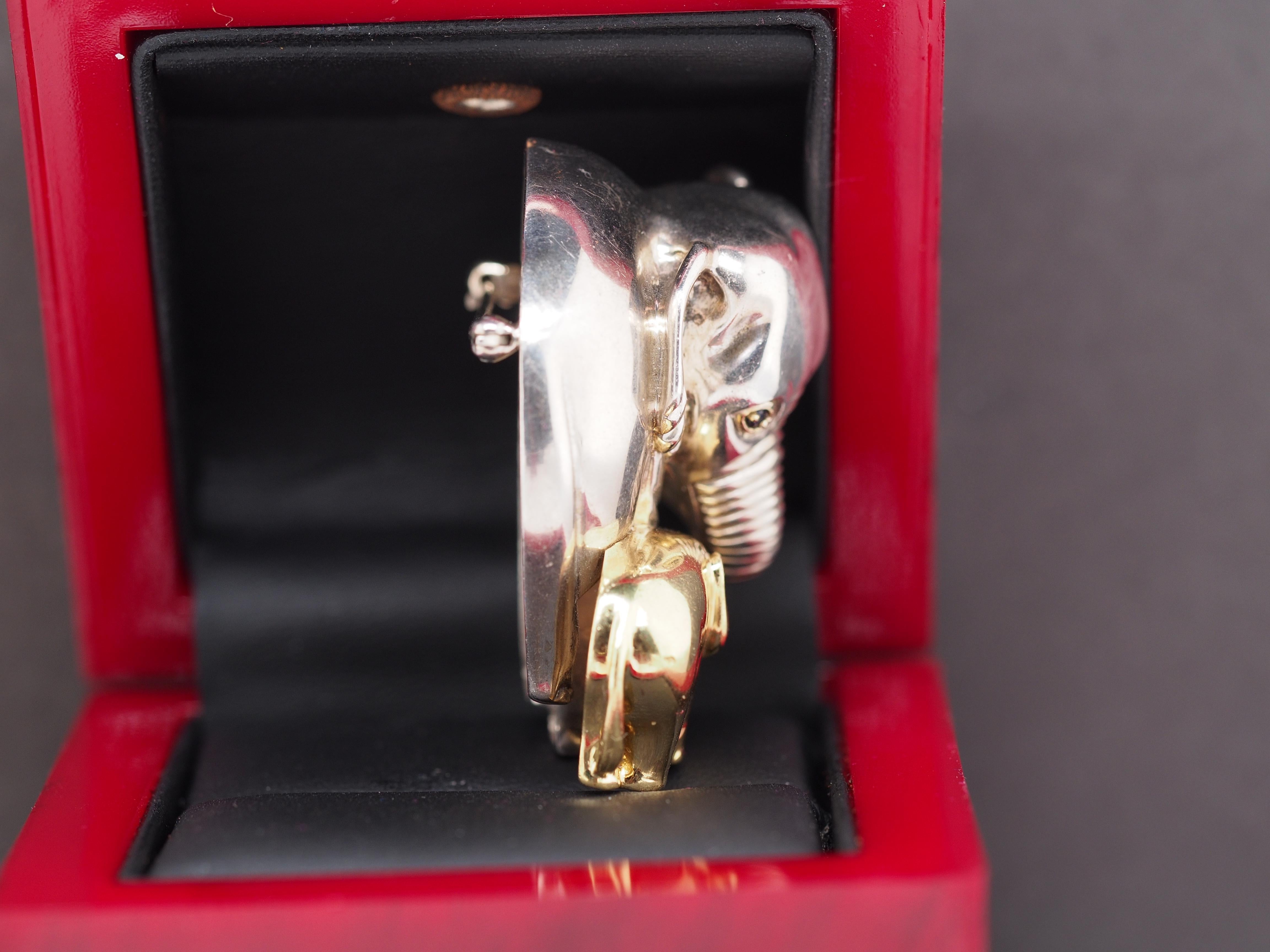 1994 Tiffany and Co. 18K Yellow Gold/Sterling Silver Sapphire Elephant &Baby Pin For Sale 2