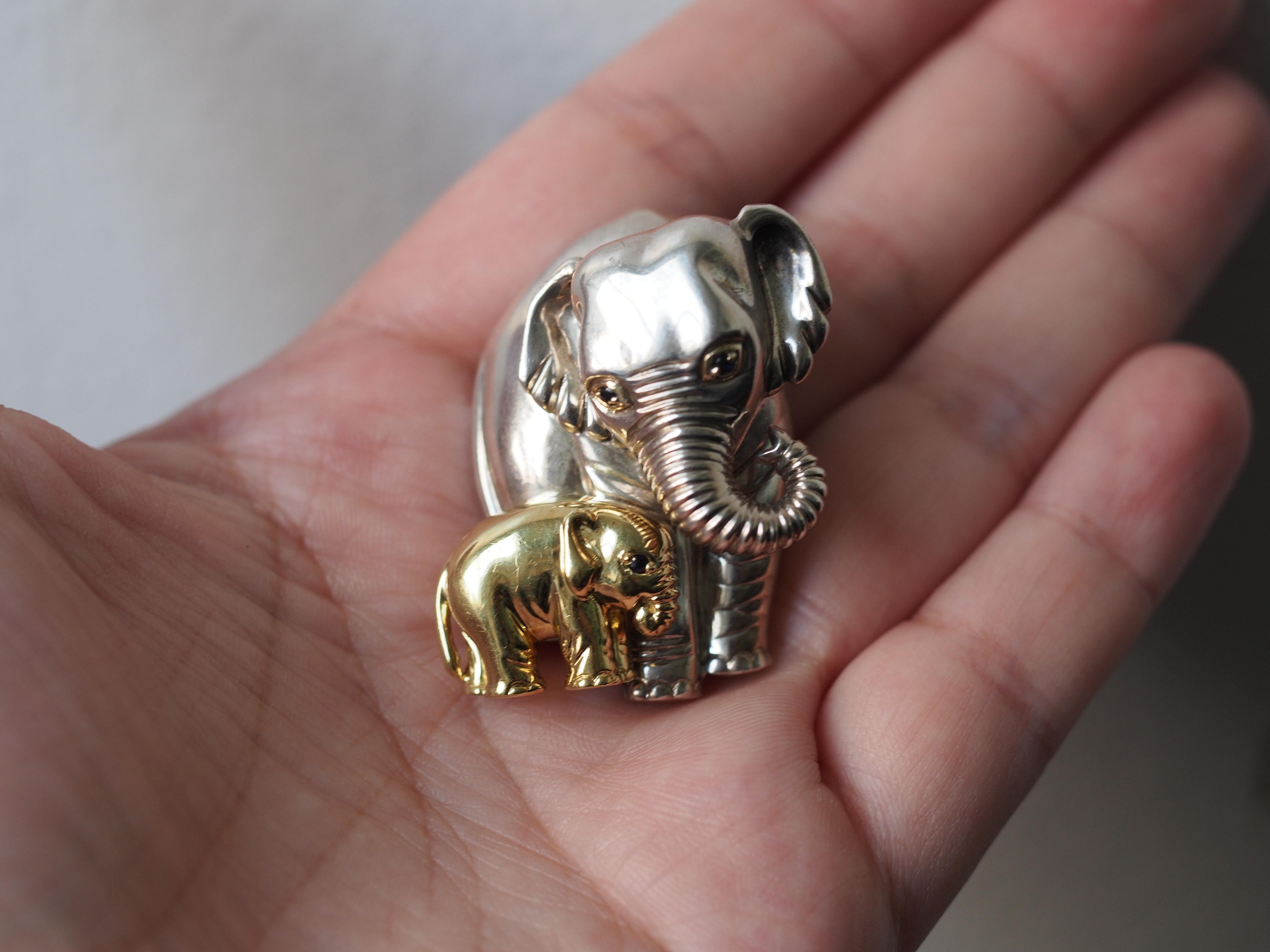 1994 Tiffany and Co. 18K Yellow Gold/Sterling Silver Sapphire Elephant &Baby Pin For Sale 1