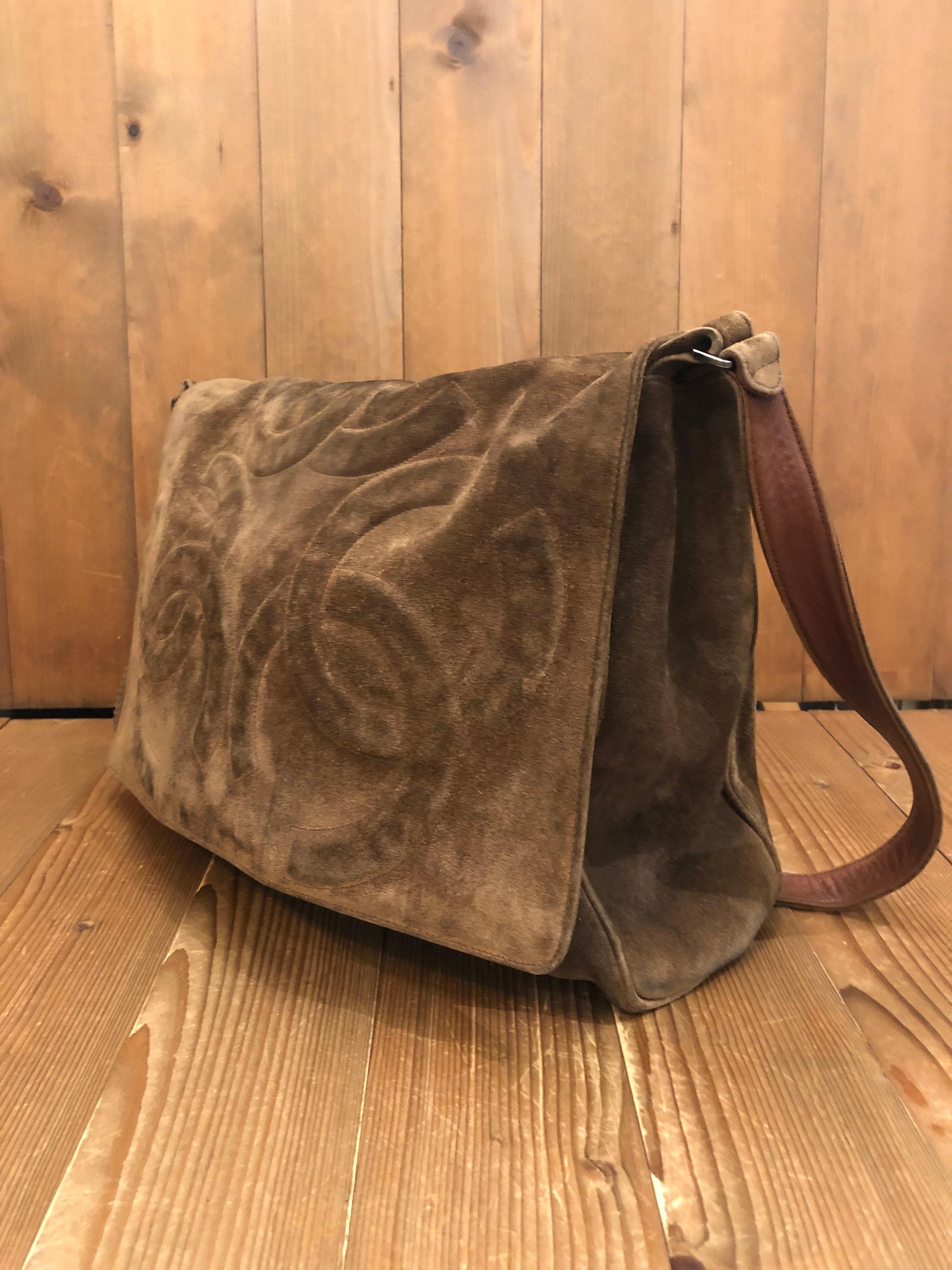 chanel men's messenger bag