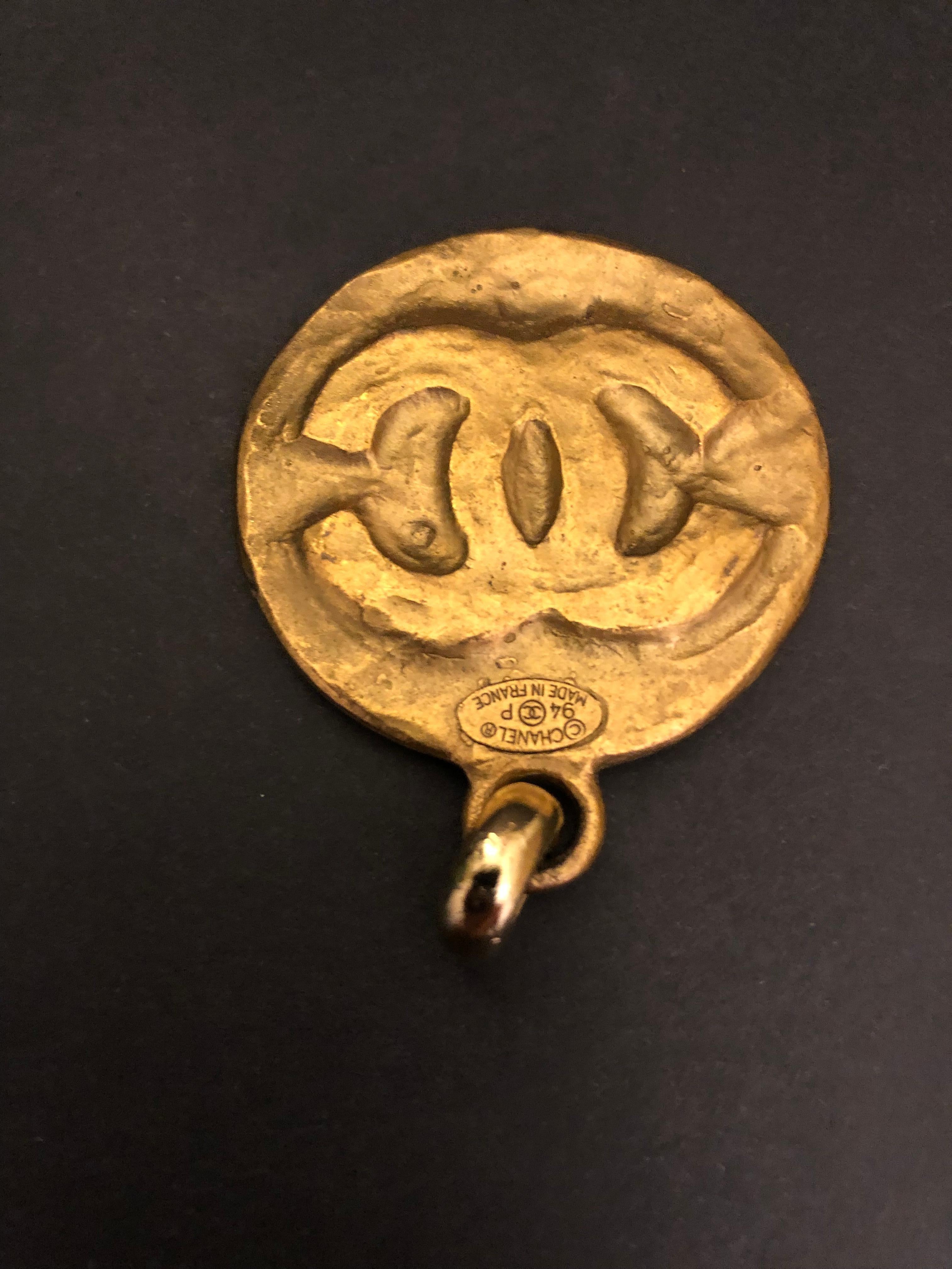 1994 Vintage CHANEL Gold Toned Byzantine CC Medallion Charm  For Sale 7