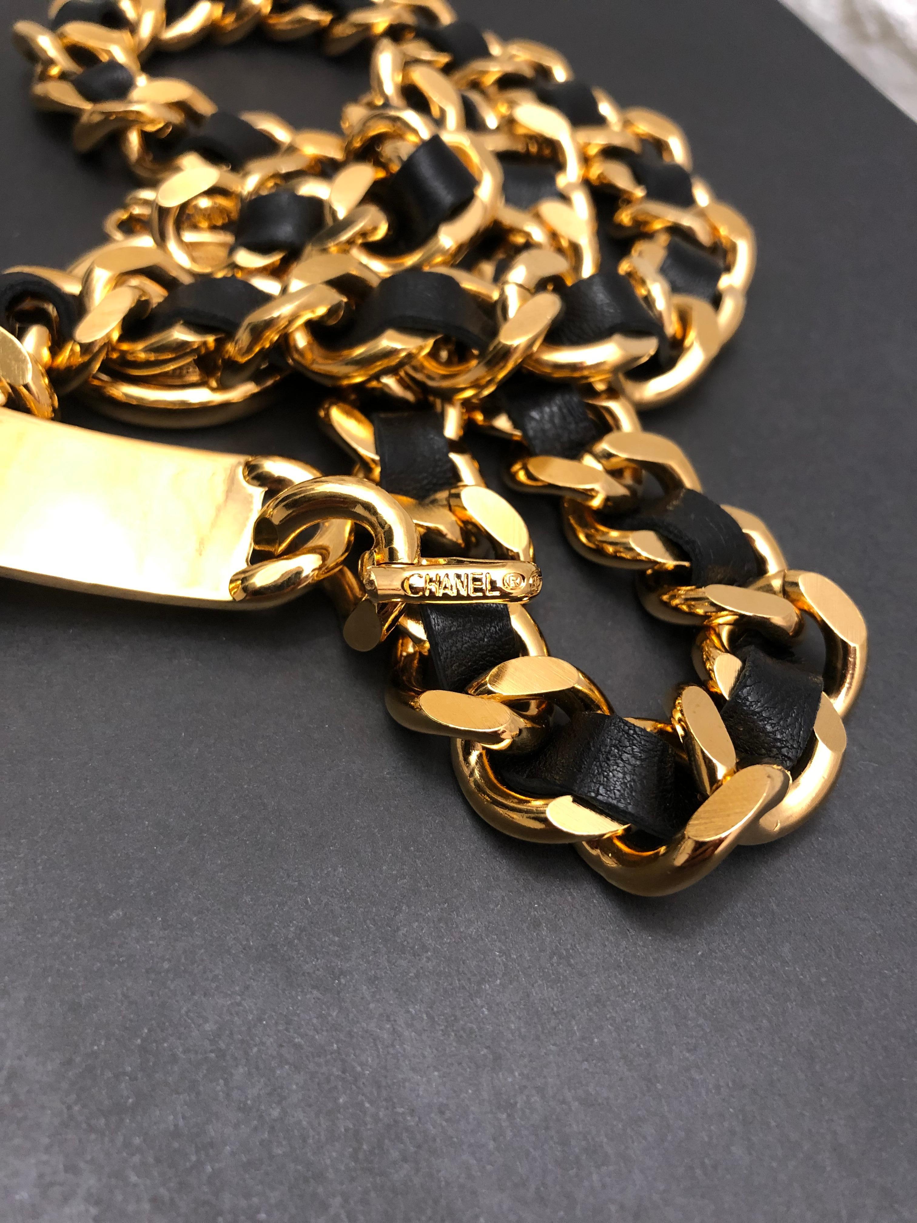 1994 Vintage CHANEL Gold Toned Leather Chain Belt  For Sale 2