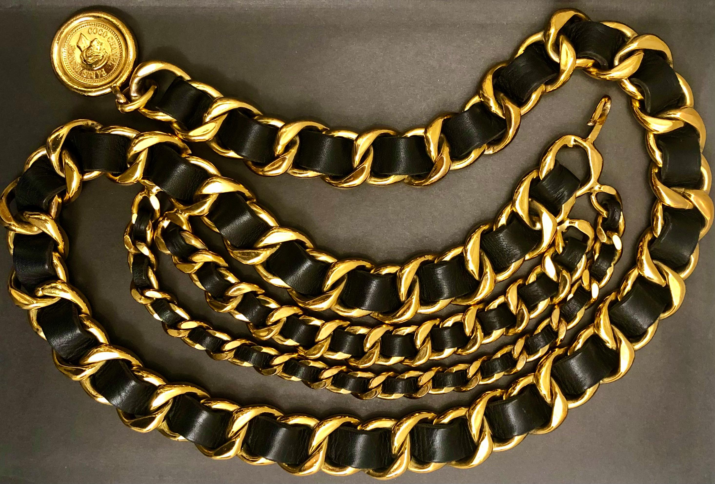 1994 Vintage CHANEL Triple Gold Toned Leather Chain Belt  In Good Condition In Bangkok, TH