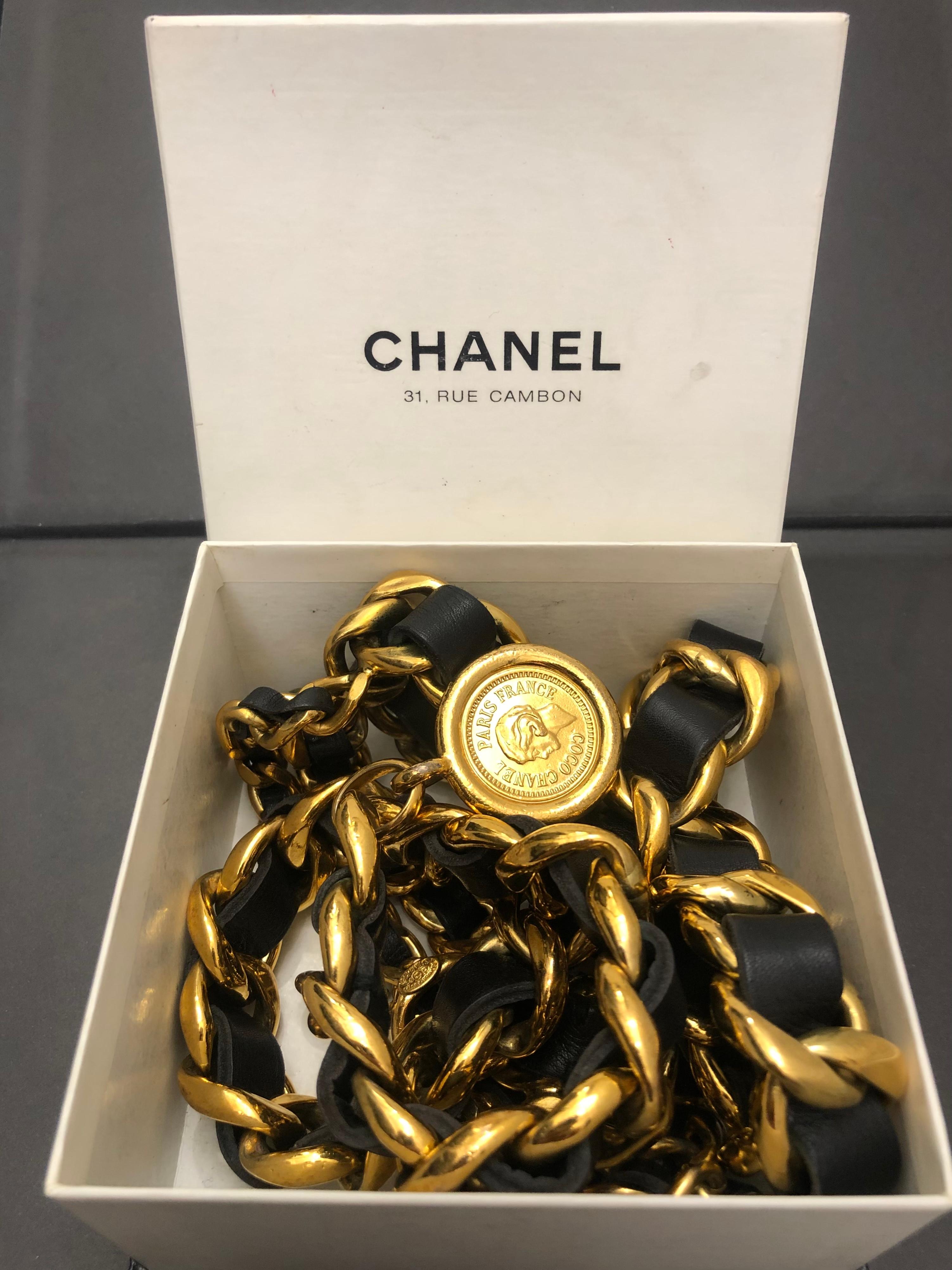 1994 Vintage CHANEL Triple Gold Toned Leather Chain Belt  4