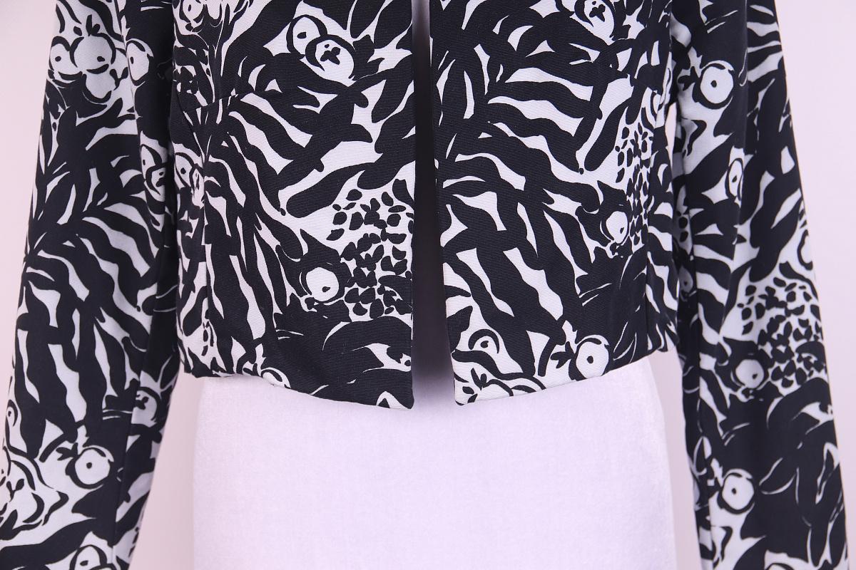 1994 Yves Saint Laurent black and white crop jacket For Sale 5