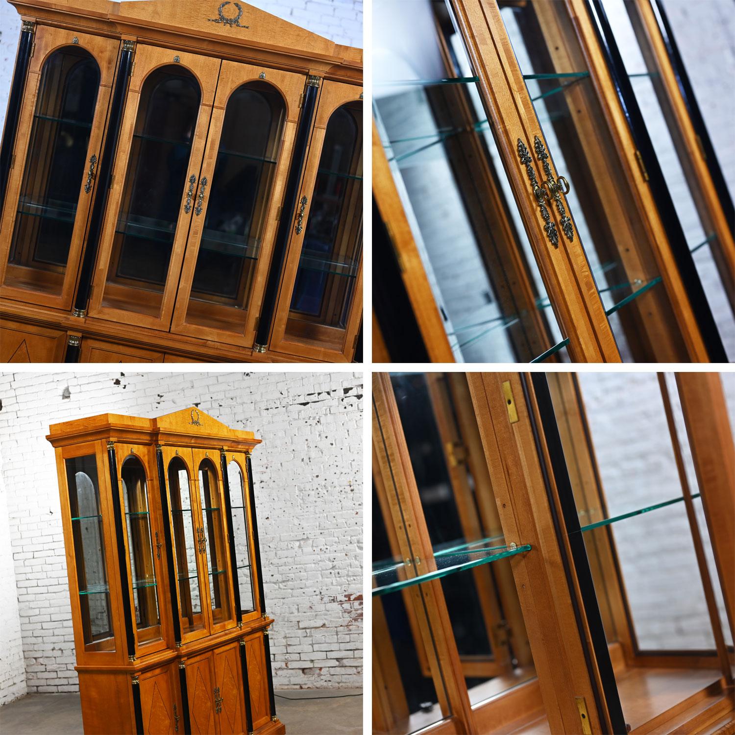 China Hutch im Biedermeier-Stil von Thomasville Grand Classics Line, 1995 im Angebot 10
