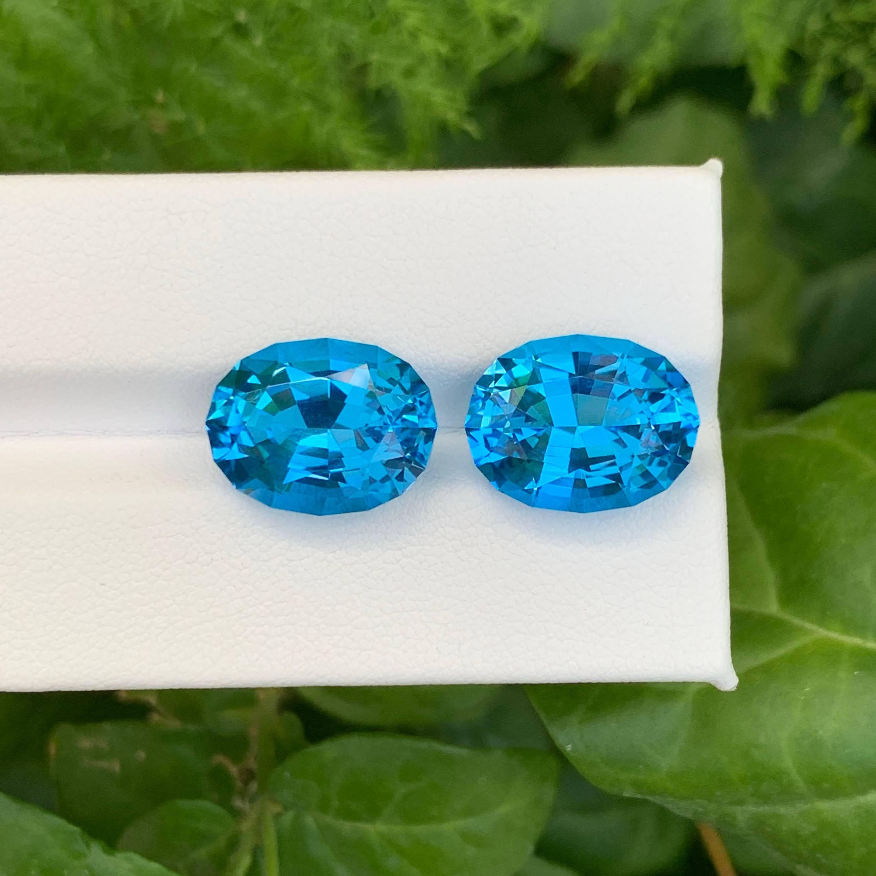 19,95 Carati di Topazio Blu Neon Naturale Sciolto Coppia Taglio Ovale Gemma del Madagascar In condizioni Nuovo in vendita a Bangkok, TH