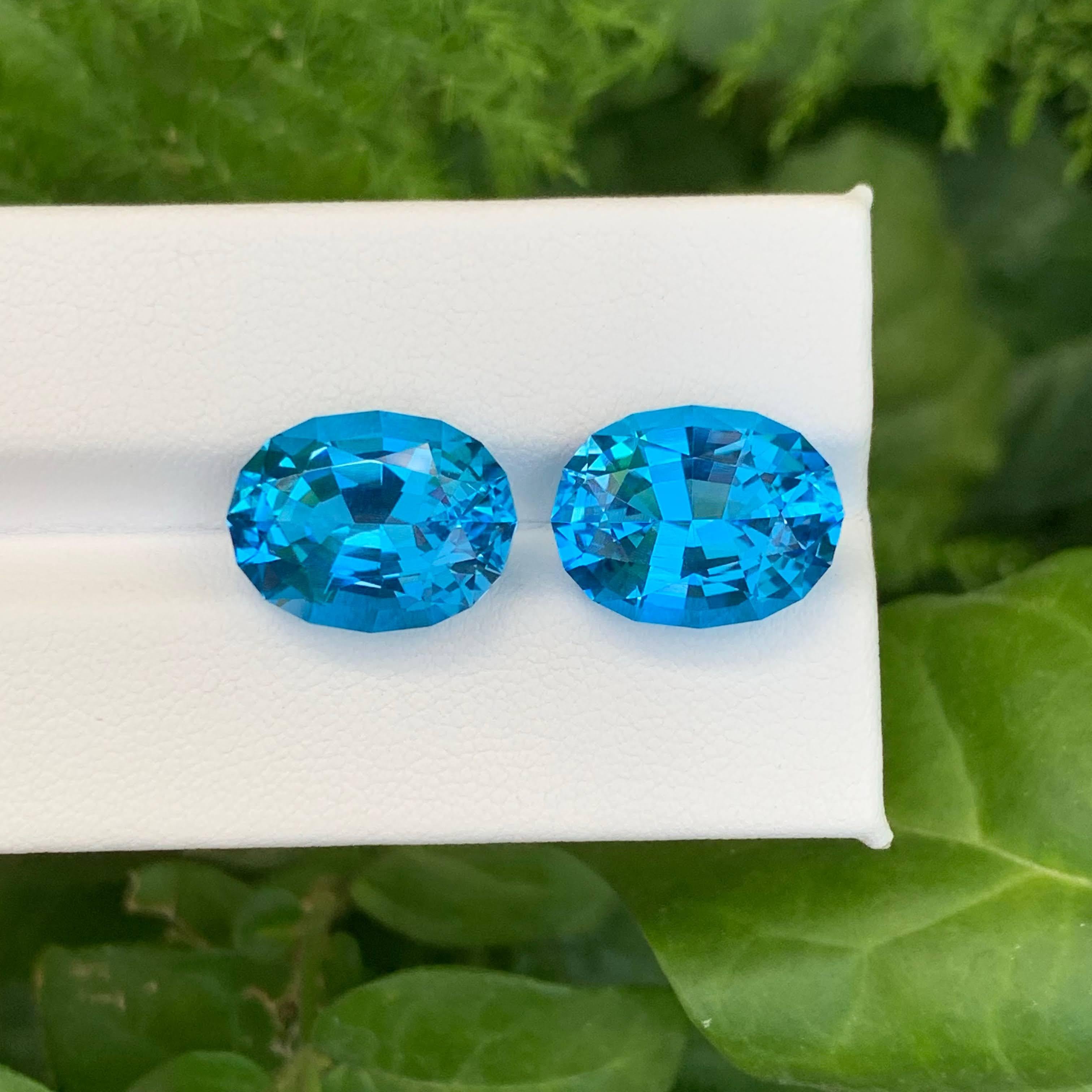 da uomo o donna 19,95 Carati di Topazio Blu Neon Naturale Sciolto Coppia Taglio Ovale Gemma del Madagascar in vendita