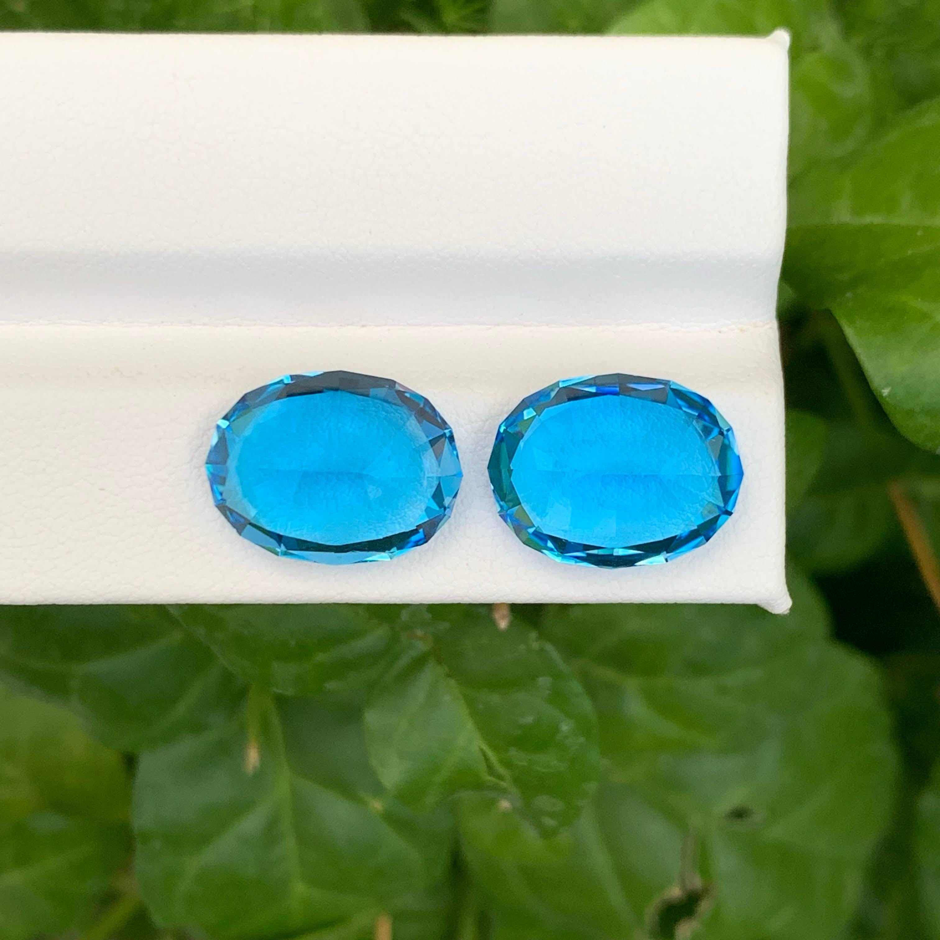 19,95 Carati di Topazio Blu Neon Naturale Sciolto Coppia Taglio Ovale Gemma del Madagascar in vendita 1