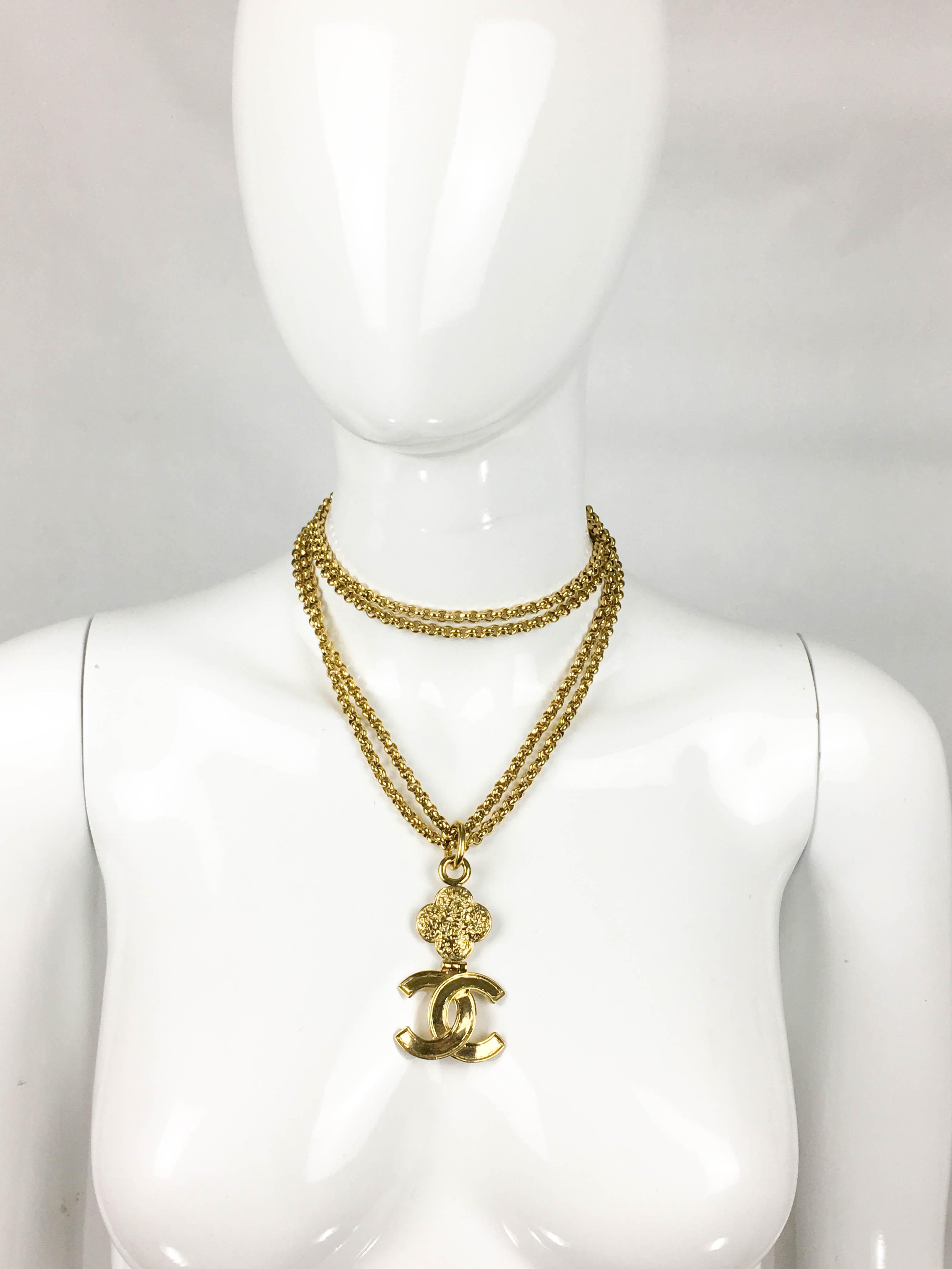 Women's 1995 Chanel Gilt Double-Chain Logo Pendant Necklace For Sale