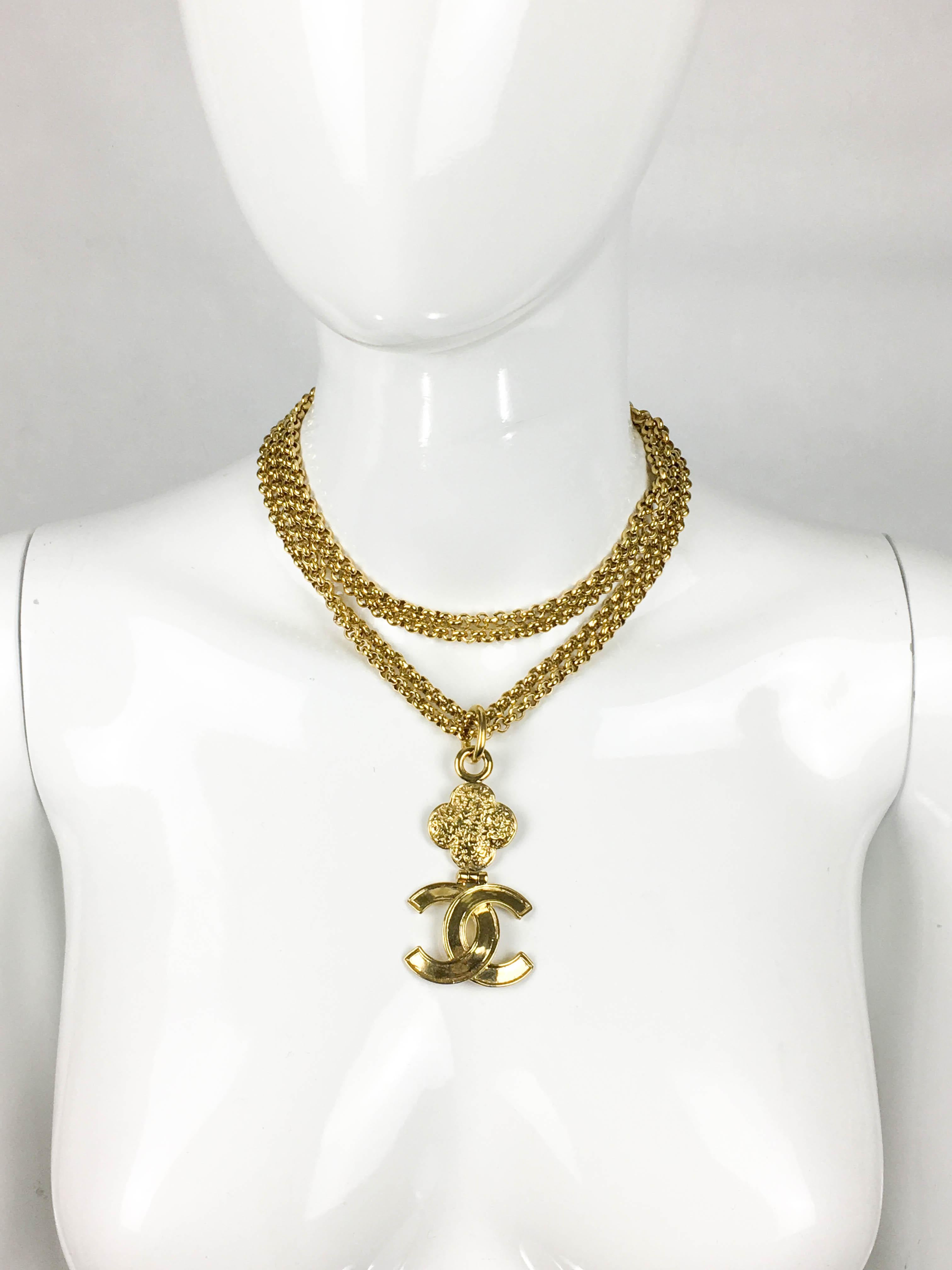 1995 Chanel Gilt Double-Chain Logo Pendant Necklace For Sale 1