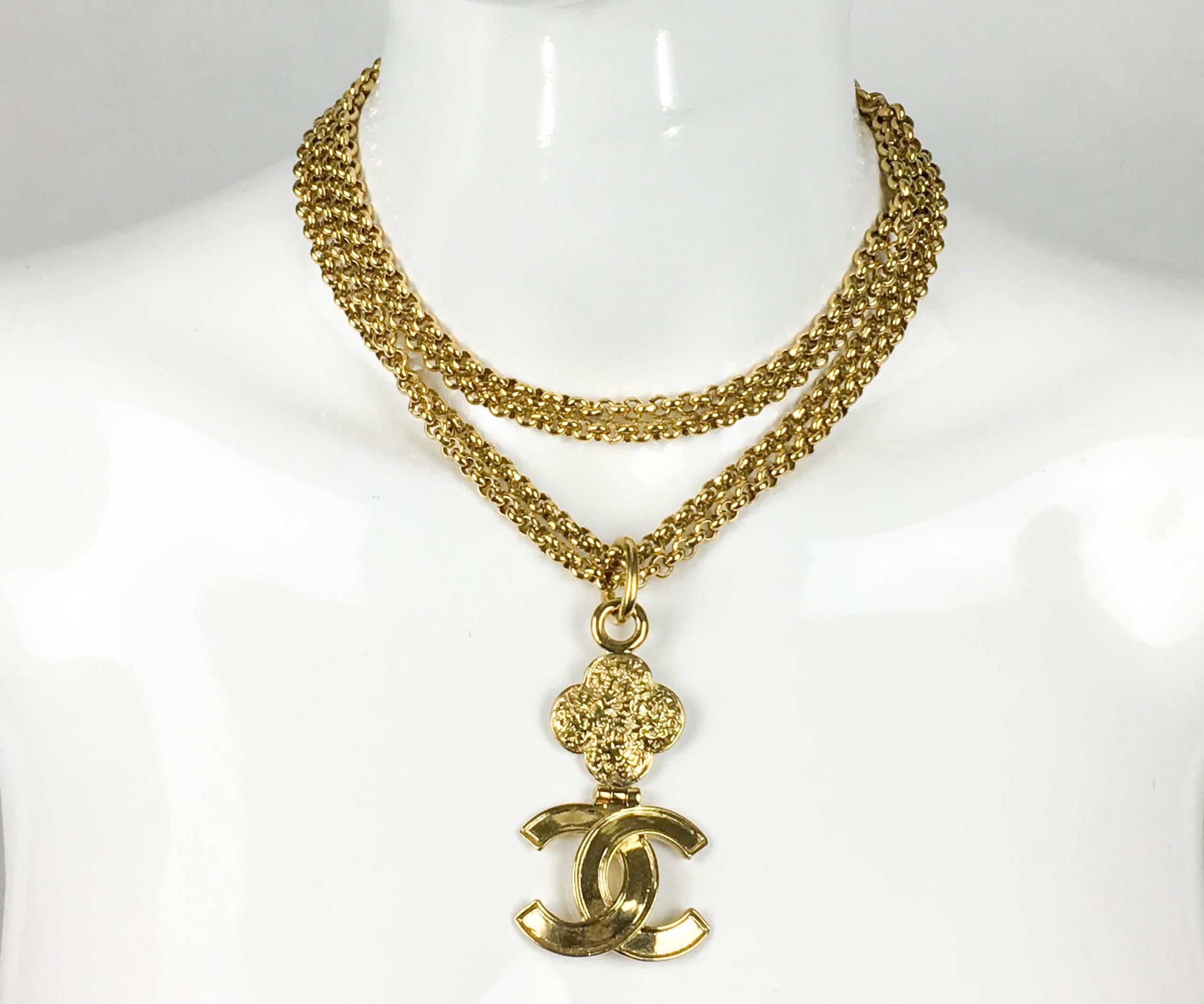 1995 Chanel Gilt Double-Chain Logo Pendant Necklace For Sale 2
