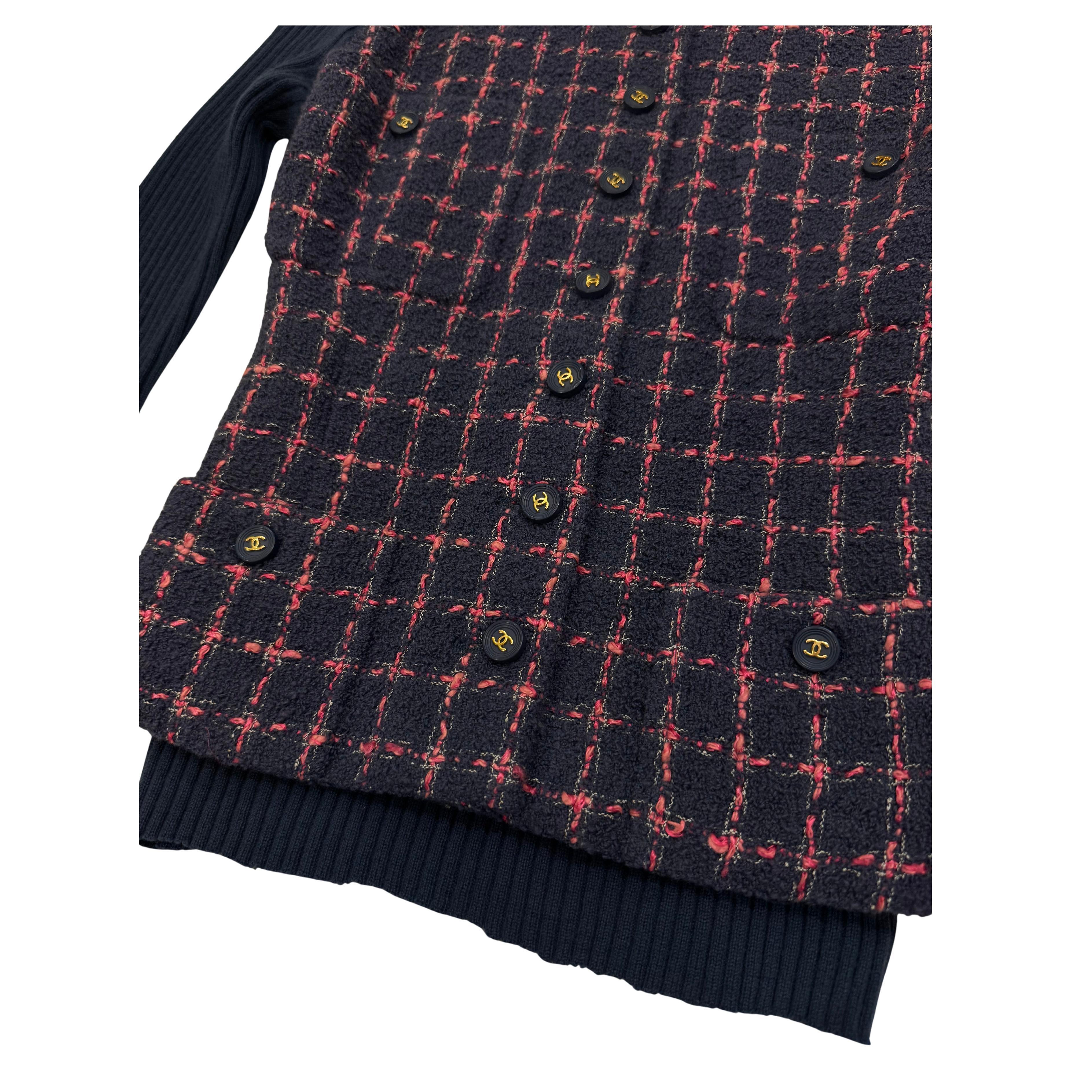 1995 CHANEL Marineblaues Tweed-Wollkleid FR38 Geändert im Zustand „Relativ gut“ im Angebot in Bangkok, TH