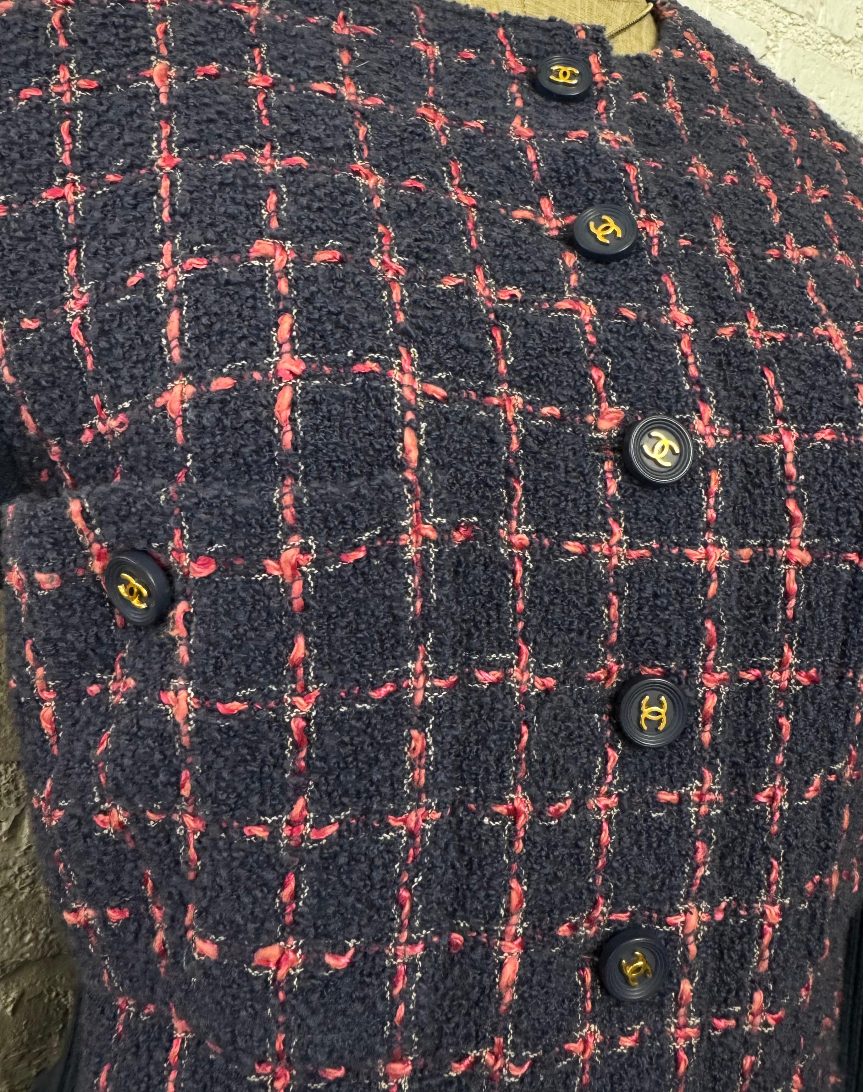 1995 CHANEL Marineblaues Tweed-Wollkleid FR38 Geändert im Angebot 1