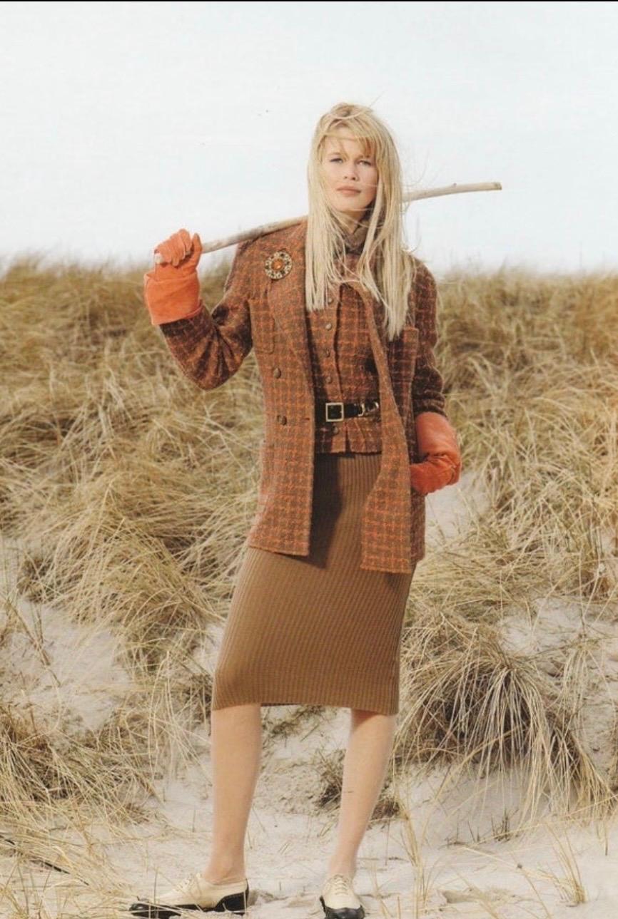 1995 CHANEL Marineblaues Tweed-Wollkleid FR38 Geändert im Angebot 7