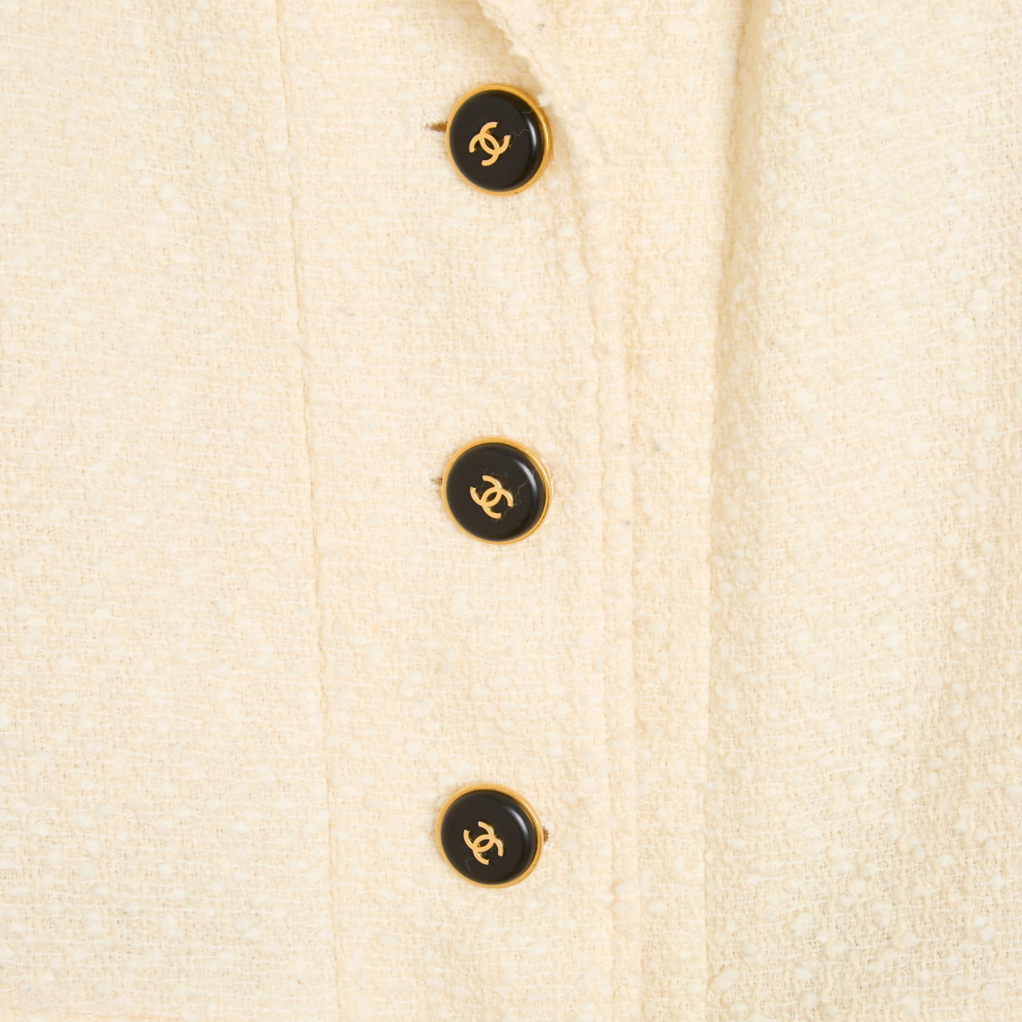 Women's 1995 Chanel Veste CC FR38 Ecru Wool Boucle Jacket US8