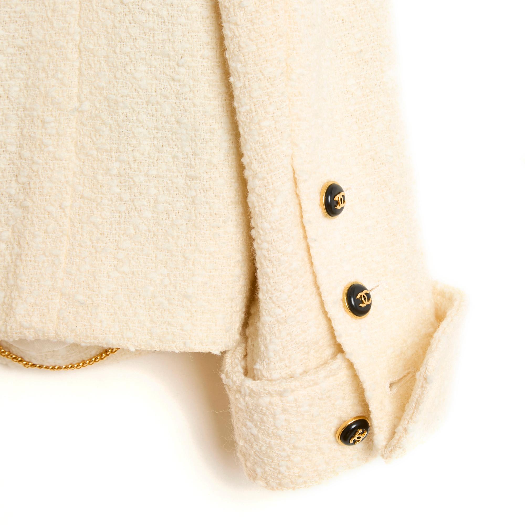 1995 Chanel Veste CC FR38 Ecru Wool Boucle Jacket US8 3