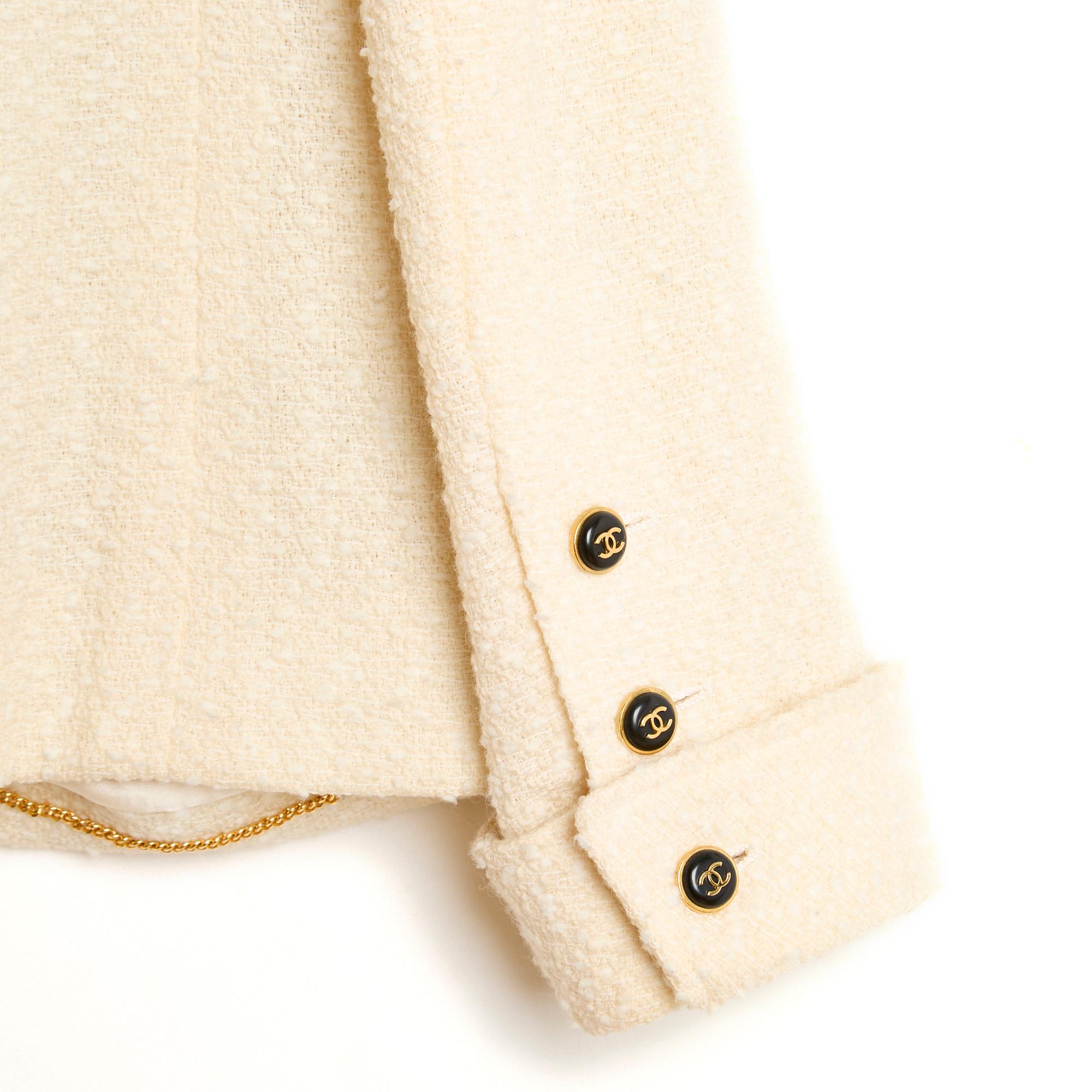 1995 Chanel Veste CC FR38 Ecru Wool Boucle Jacket US8 4