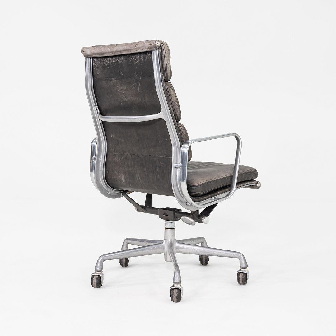 1995 Herman Miller Eames Softpad Schreibtischstuhl in schwarz/grauem Leder (Aluminium) im Angebot