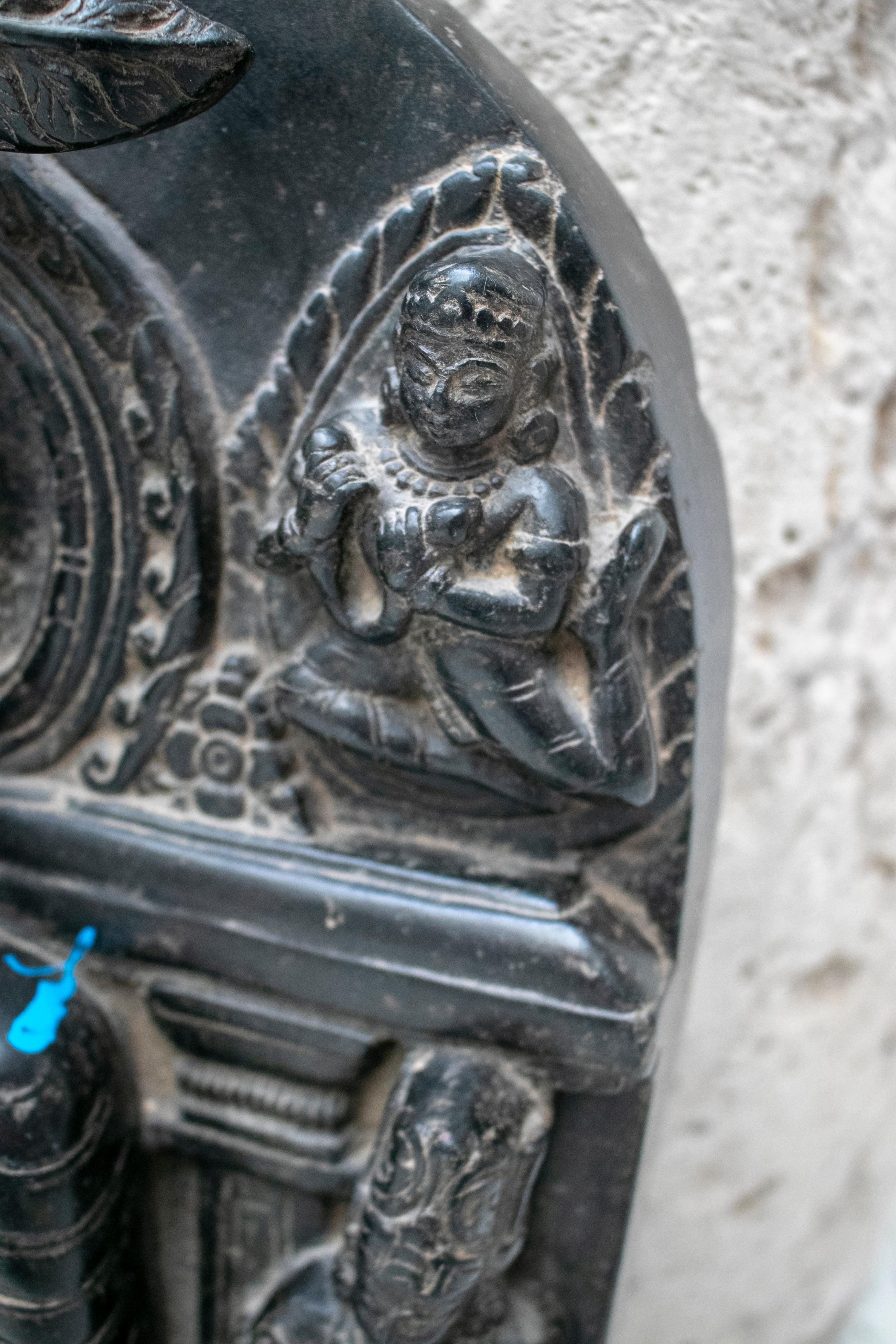 1995 Indian Black Marble Hand Carved Sitting Buddha Statue 7