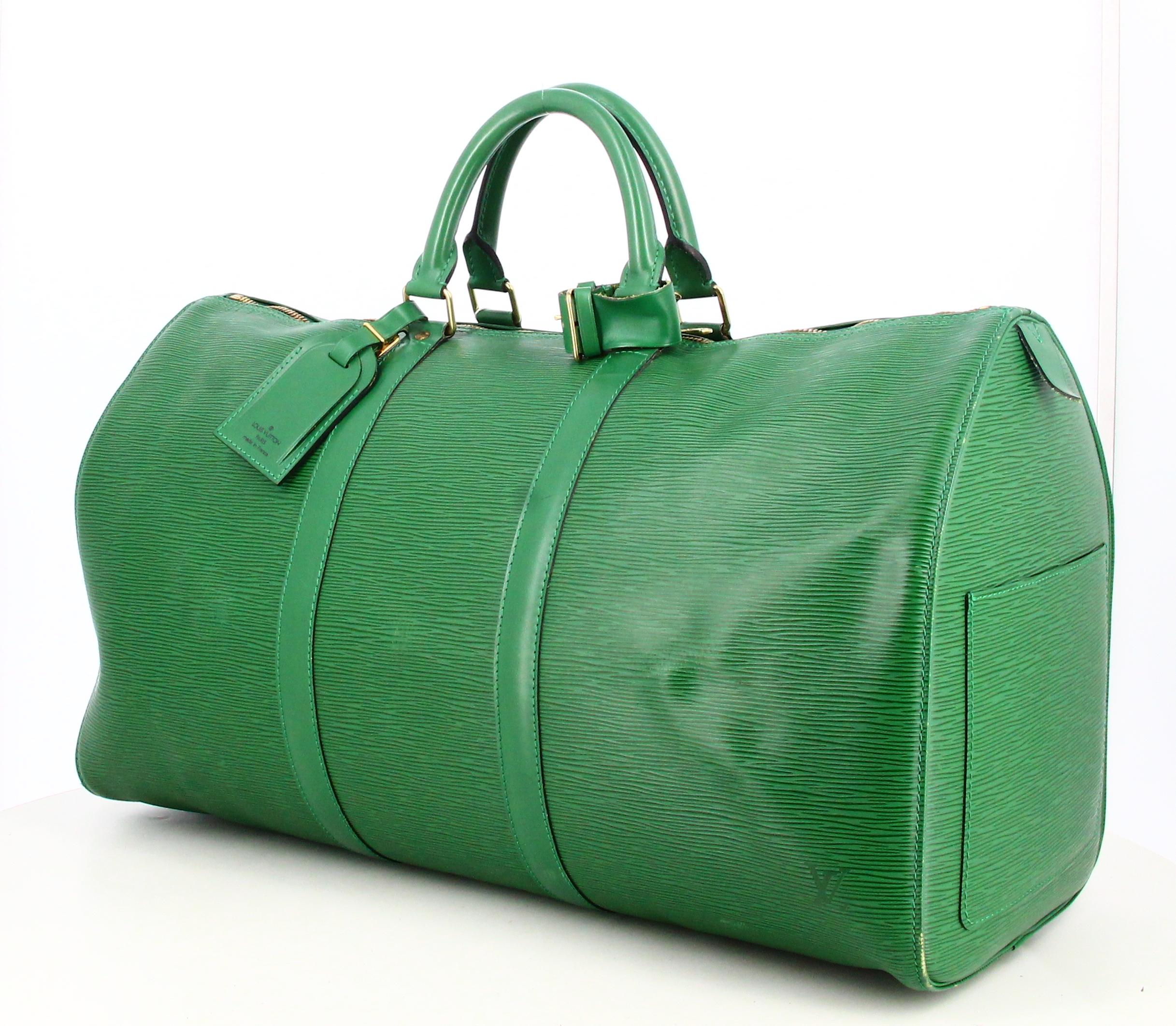 1995 Louis Vuitton Travel Bag Leather epi Green  In Good Condition For Sale In PARIS, FR