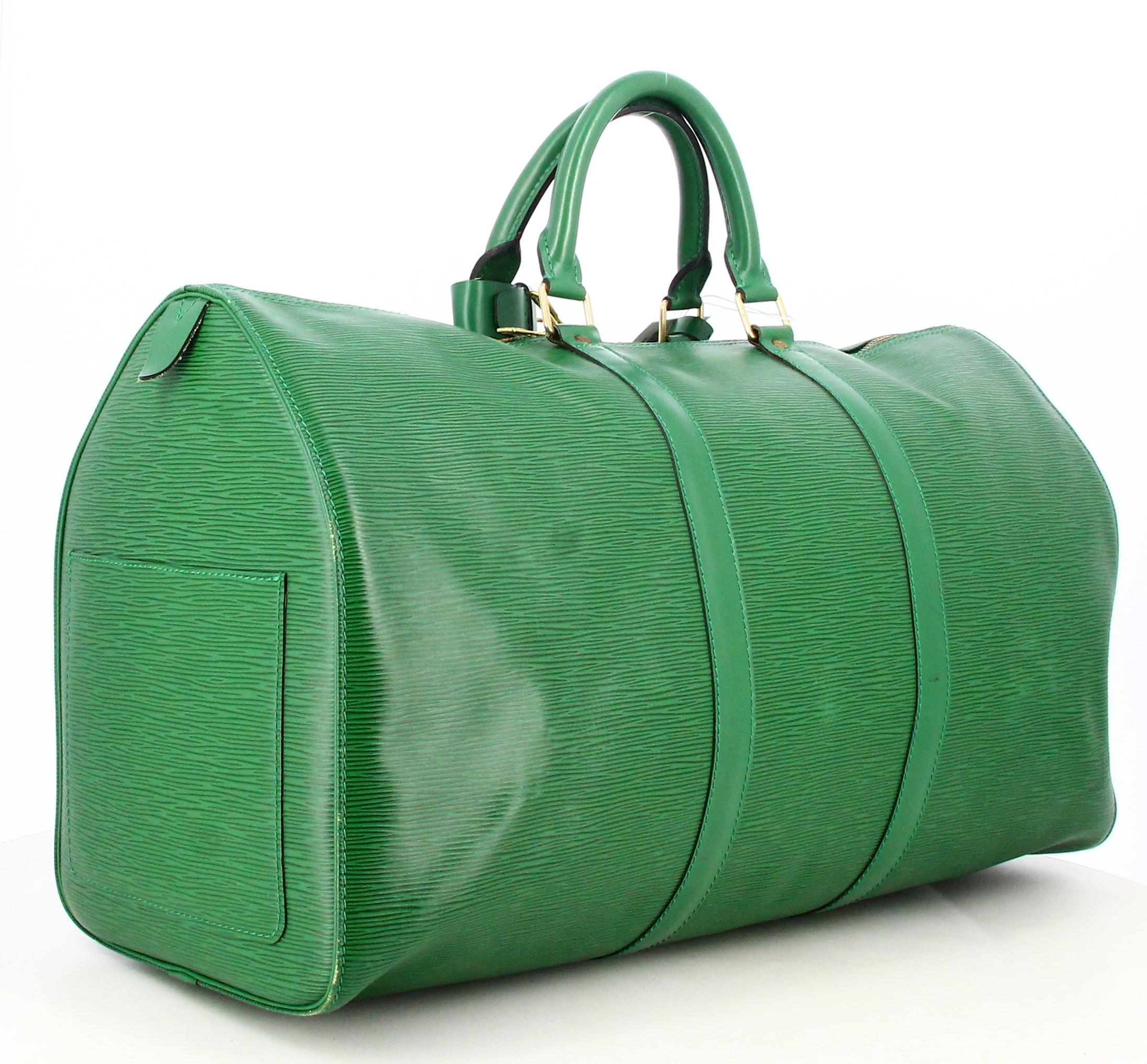 1995 Louis Vuitton Travel Bag Leather epi Green  en vente 1