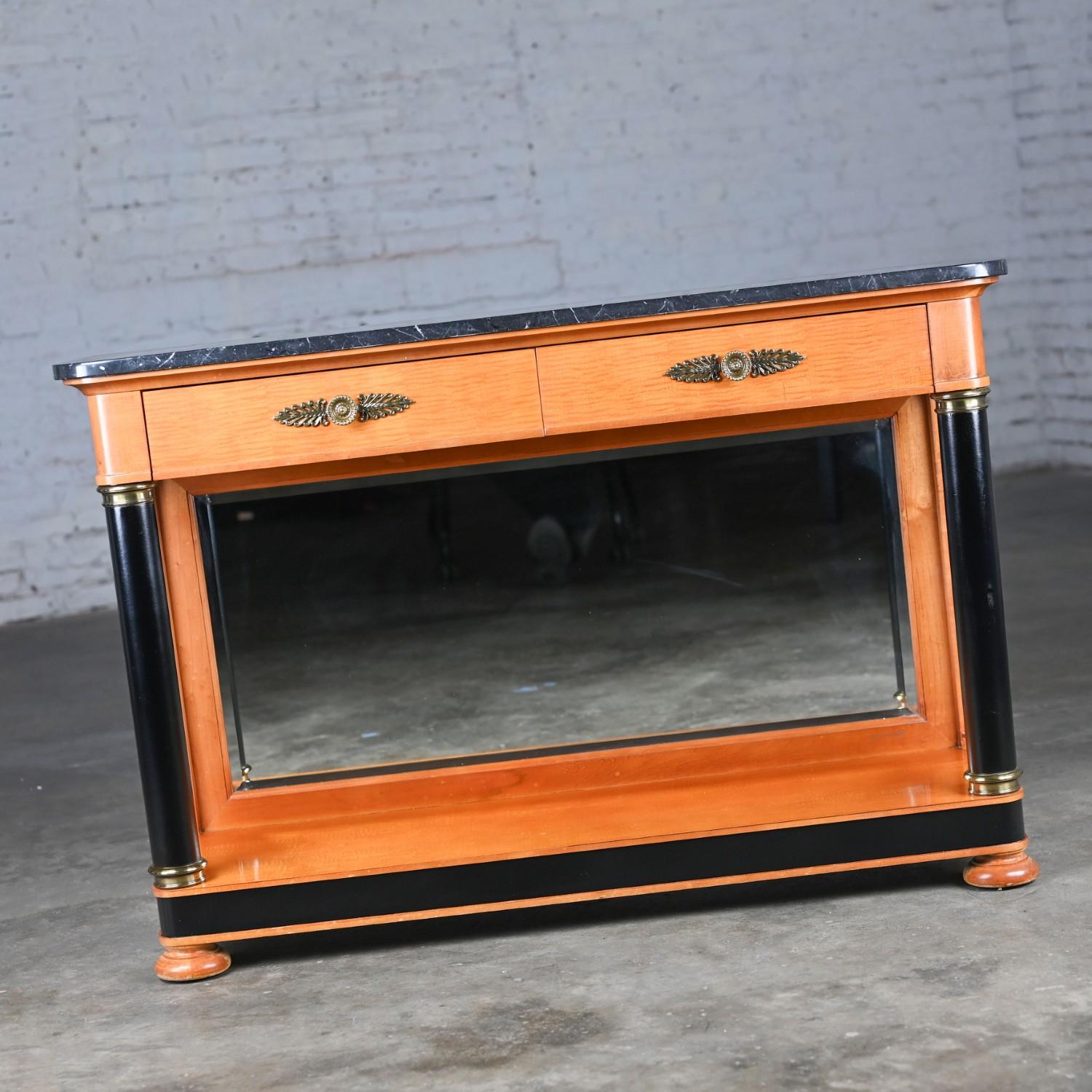 1995 Neo Classic Biedermeier Stil Thomasville Grand Classic Console Couchtisch (Ende des 20. Jahrhunderts) im Angebot