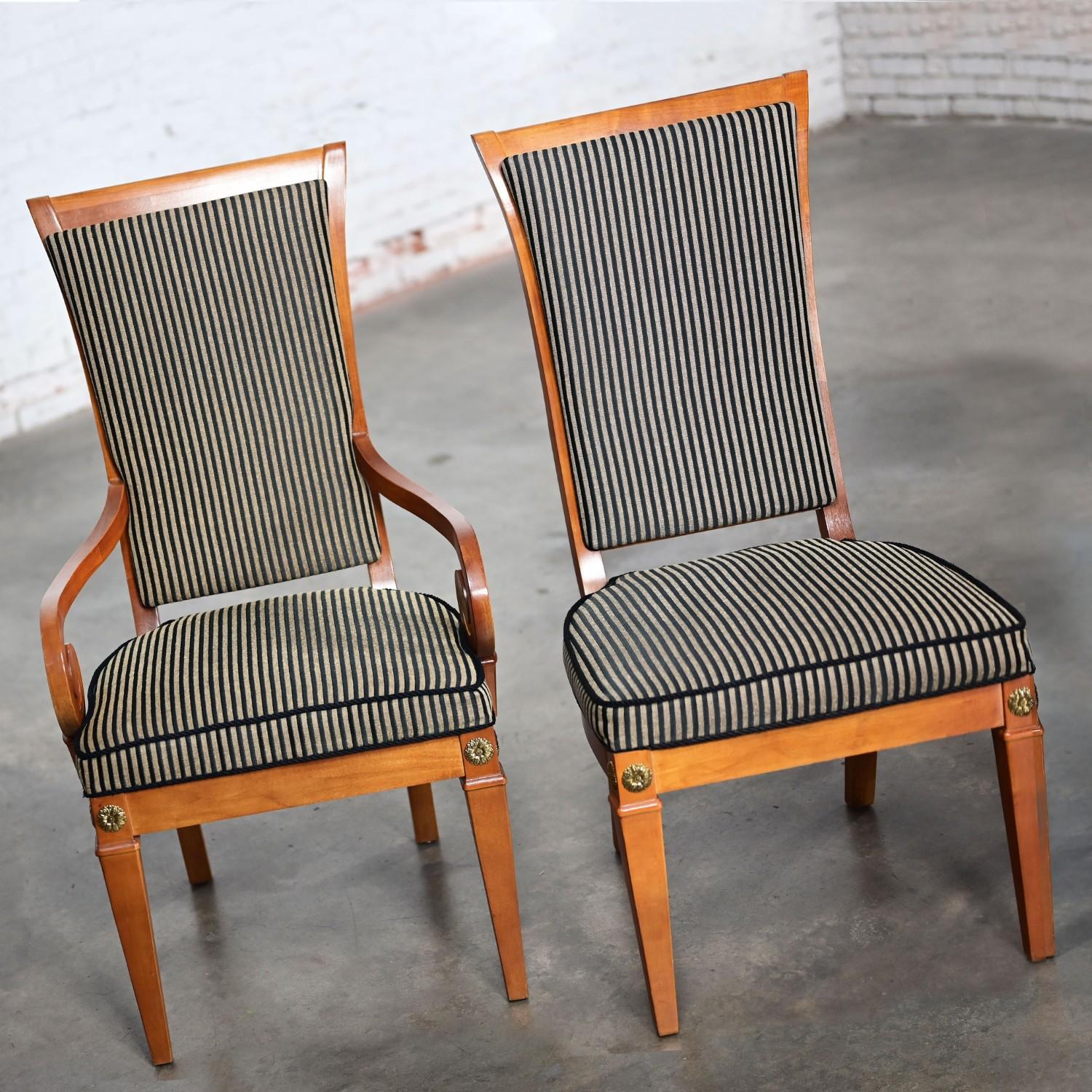 1995 Neoklassischer Biedermeier-Stil Thomasville Grand Classic Esszimmerstühle Satz 8 im Angebot 4