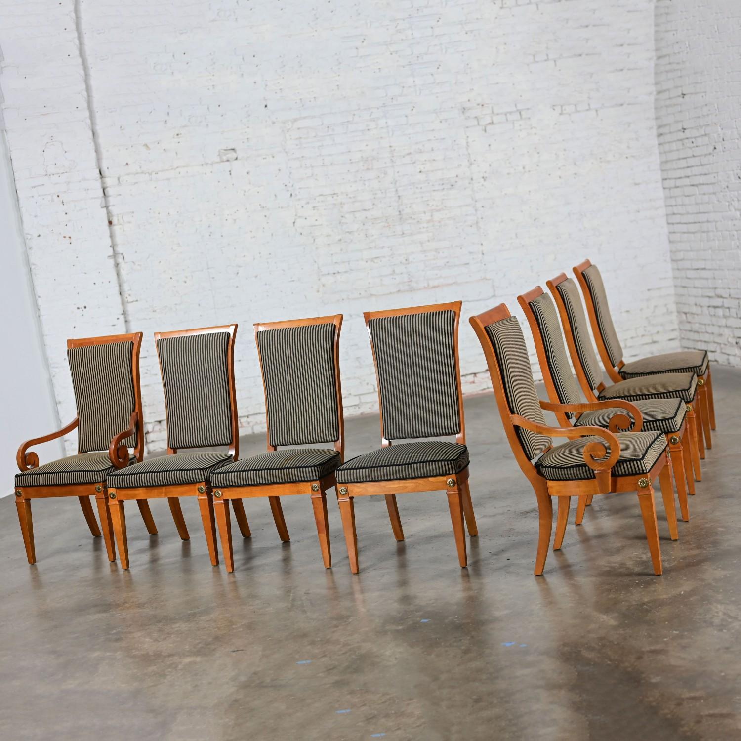 1995 Neoklassischer Biedermeier-Stil Thomasville Grand Classic Esszimmerstühle Satz 8 (Ende des 20. Jahrhunderts) im Angebot