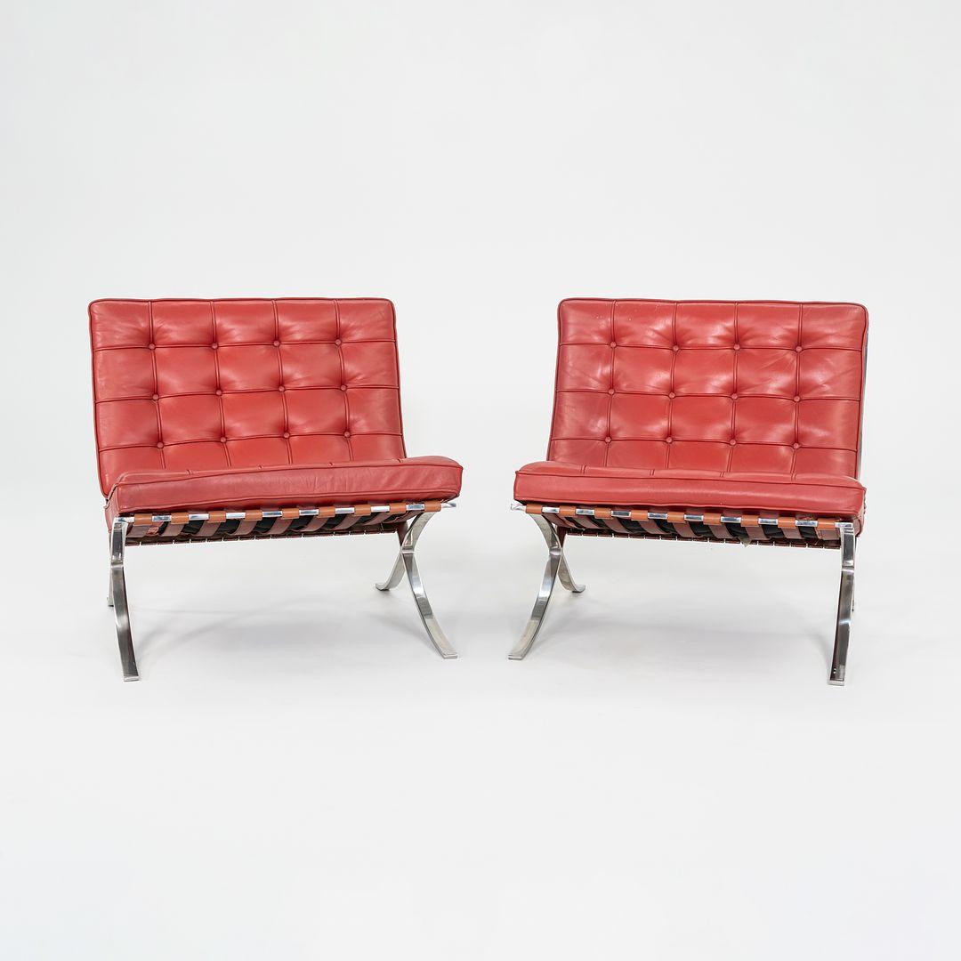 Moderne 1995 Paire de chaises longues Mies van der Rohe Barcelona avec armatures en inox Rouge en vente