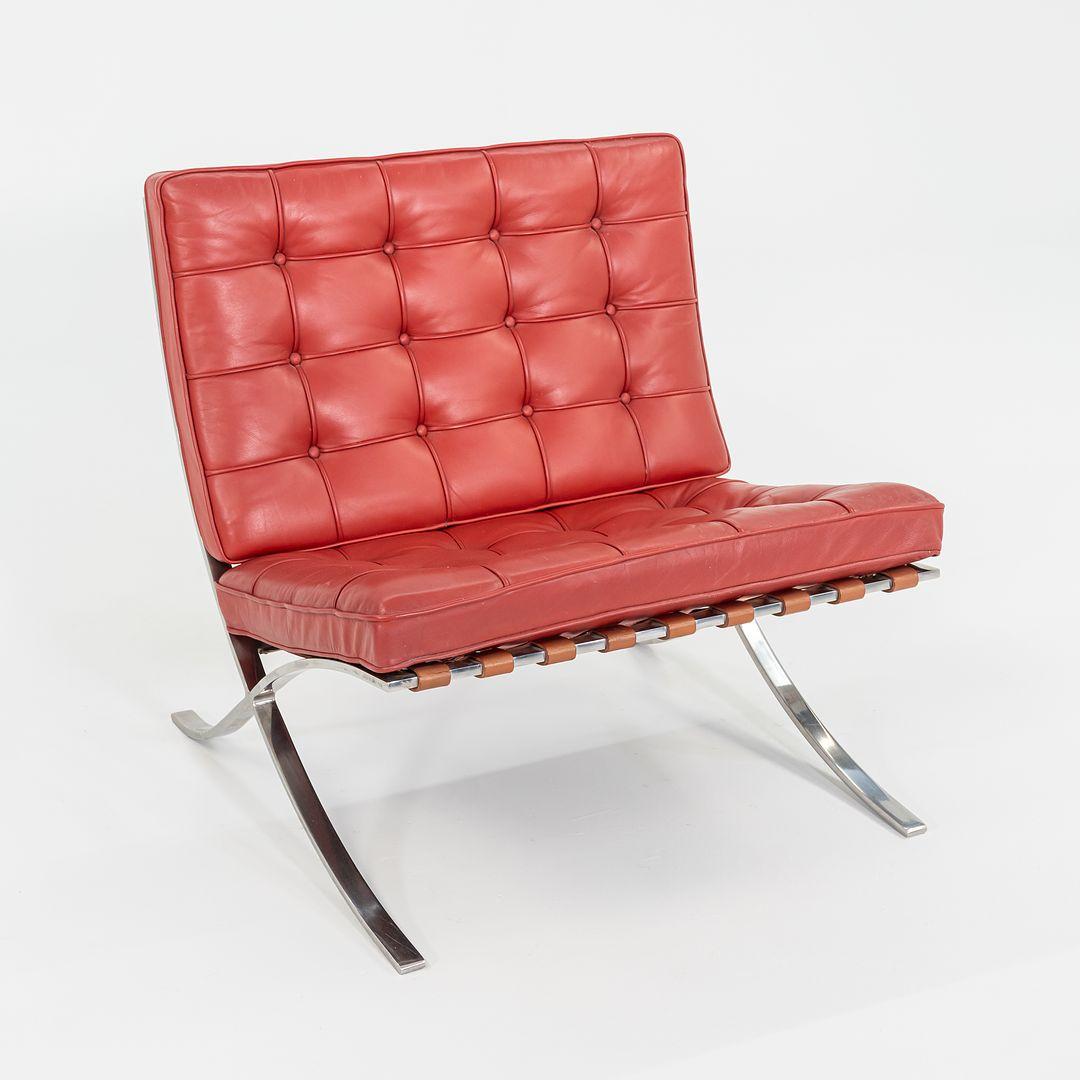 Acier 1995 Paire de chaises longues Mies van der Rohe Barcelona avec armatures en inox Rouge en vente