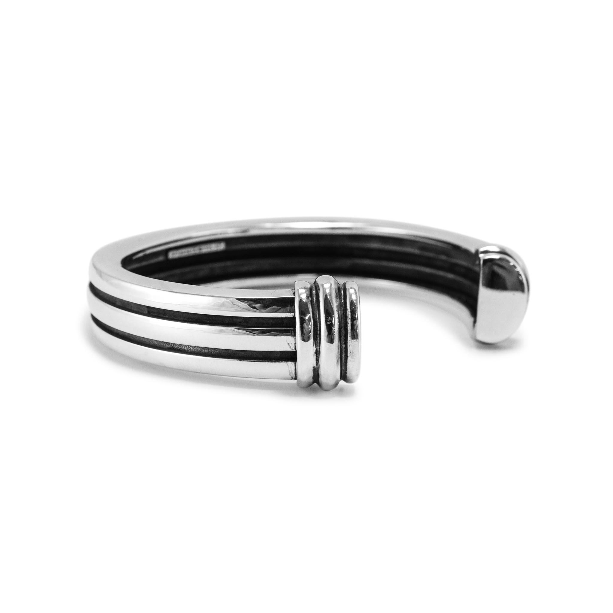 da uomo o donna 1995 Pensionamento di Tiffany & Co. Bracciale Atlas Groove in argento 925 in vendita