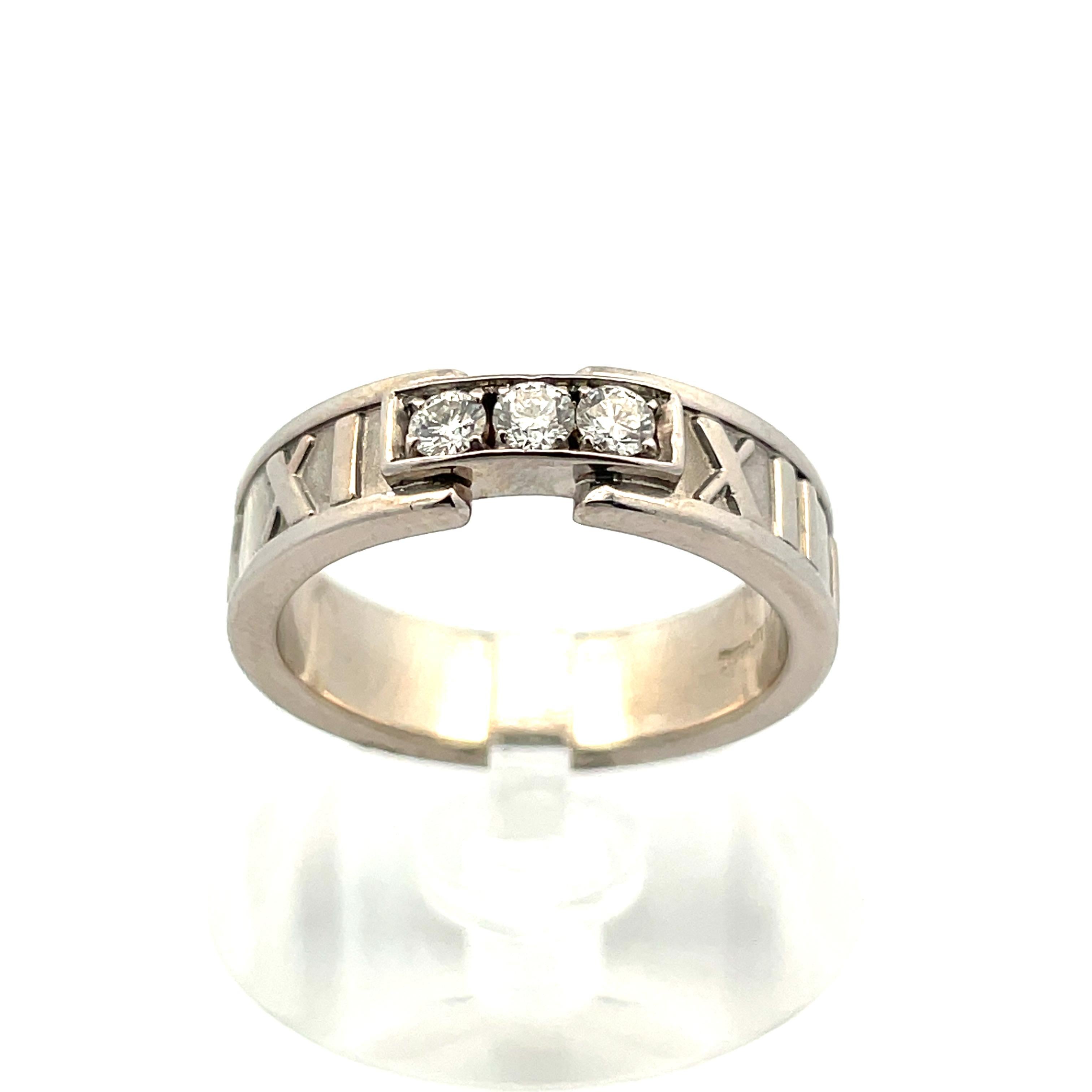 1995 Tiffany & Co 18K White Gold and Diamond Atlas Band In Excellent Condition For Sale In Lexington, KY