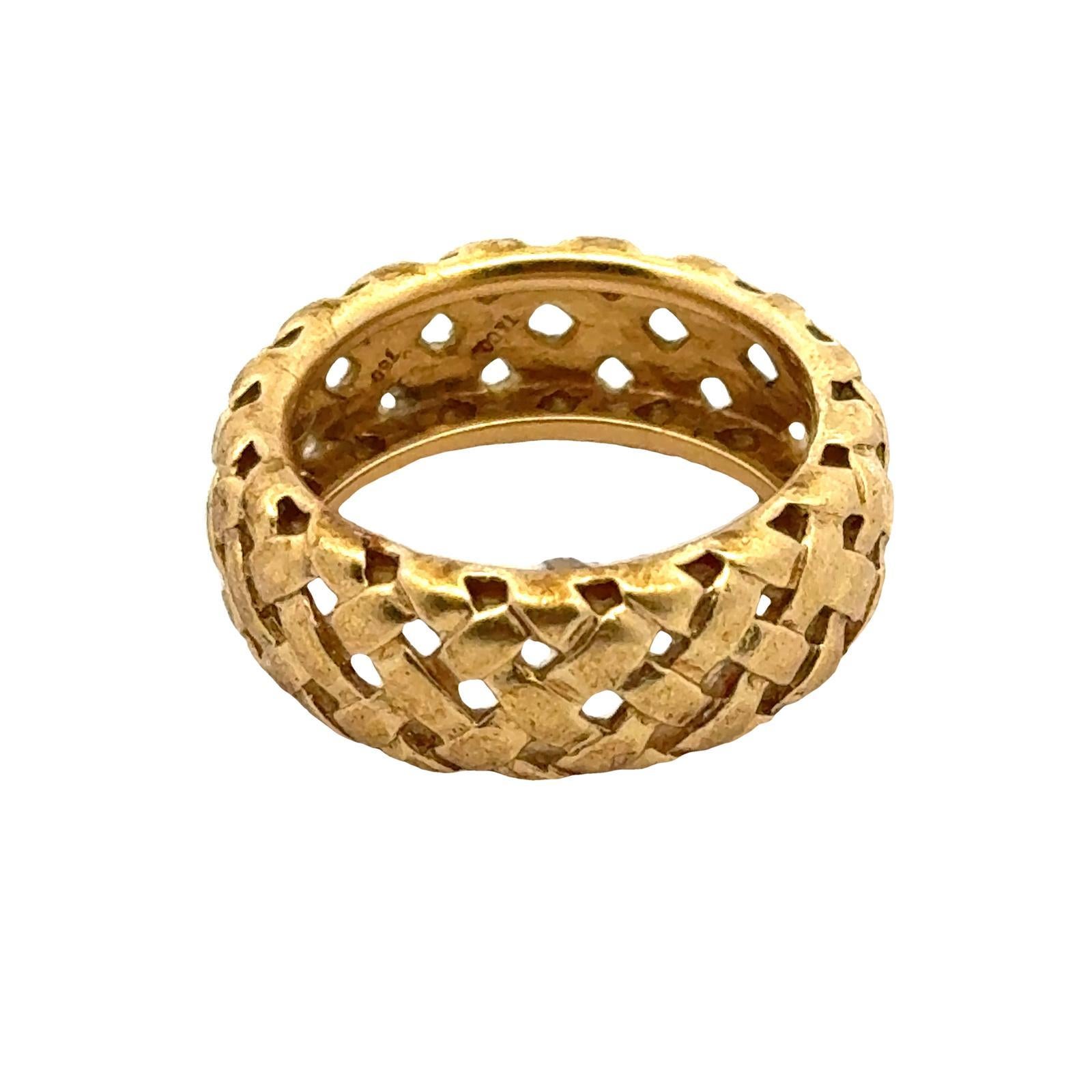 1995 Tiffany & Co. Basket Weave 18 Karat Yellow Gold Band Ring, Size 8 For Sale 1
