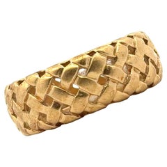 Vintage 1995 Tiffany & Co. Basket Weave 18 Karat Yellow Gold Band Ring, Size 8