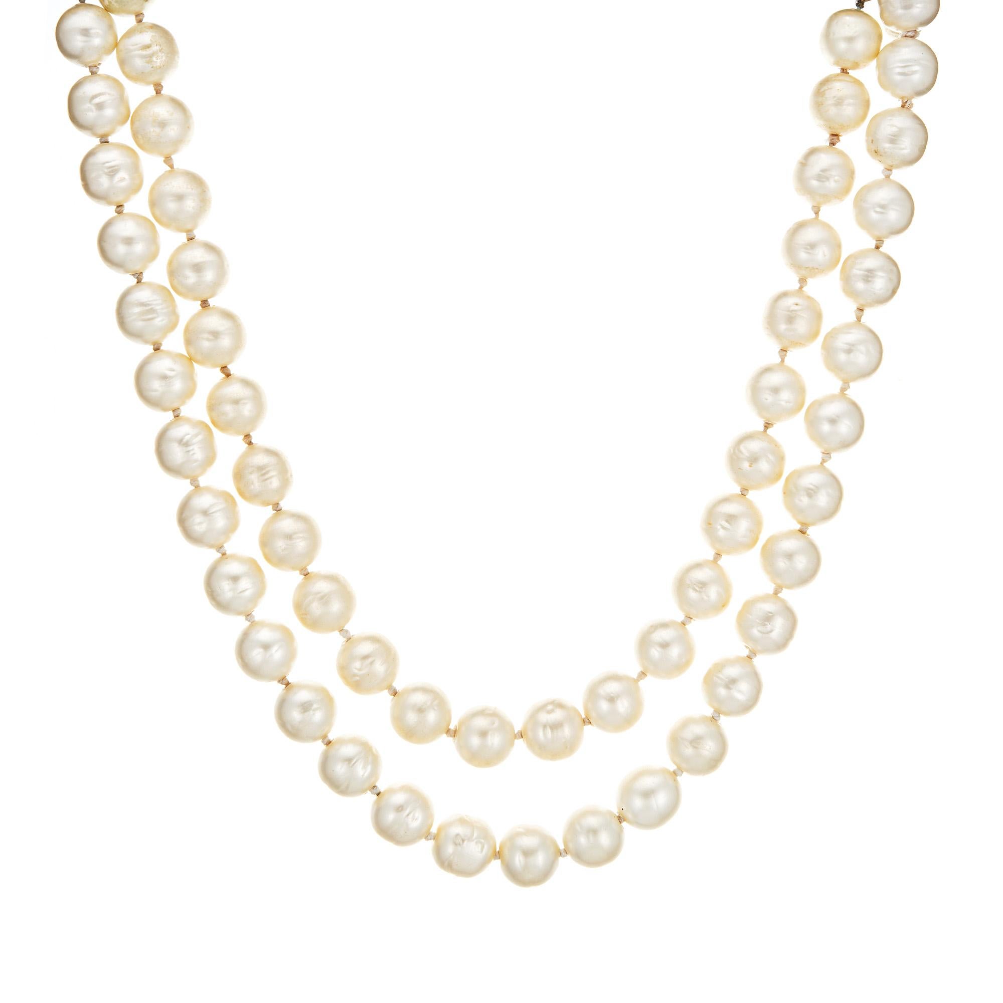 Round Cut 1995 Vintage Chanel Choker Necklace Double Strand 12mm Faux Pearls Gripoix Clasp For Sale