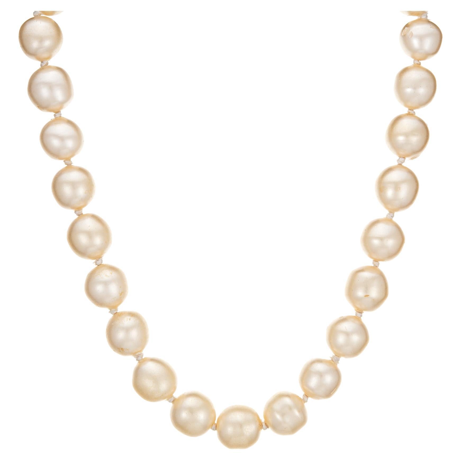 1995 Vintage Chanel Choker Necklace Large 14.5mm Faux Pearls Yellow Gold Tone  For Sale
