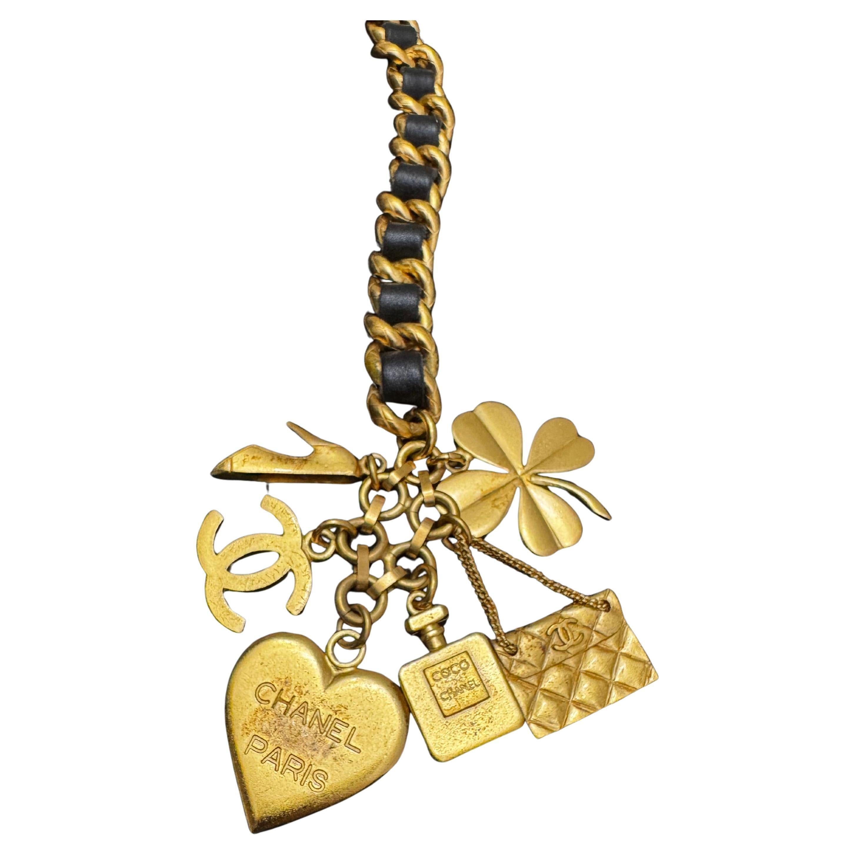 1995 Vintage CHANEL Gold Toned Chain Leather Charm Belt Heart Clover Perfume For Sale 3