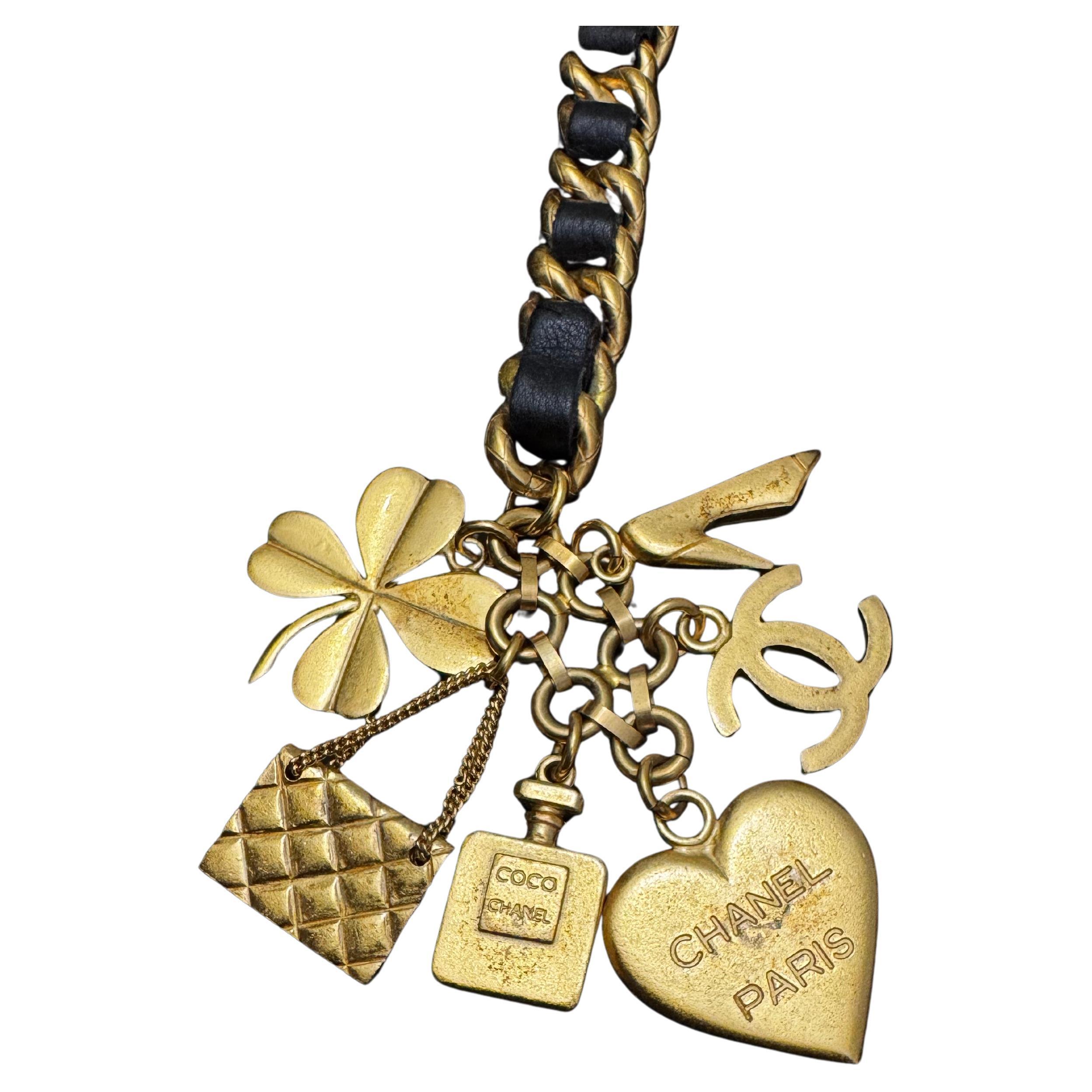 1995 Vintage CHANEL Gold Toned Chain Leather Charm Belt Heart Clover Perfume For Sale 4