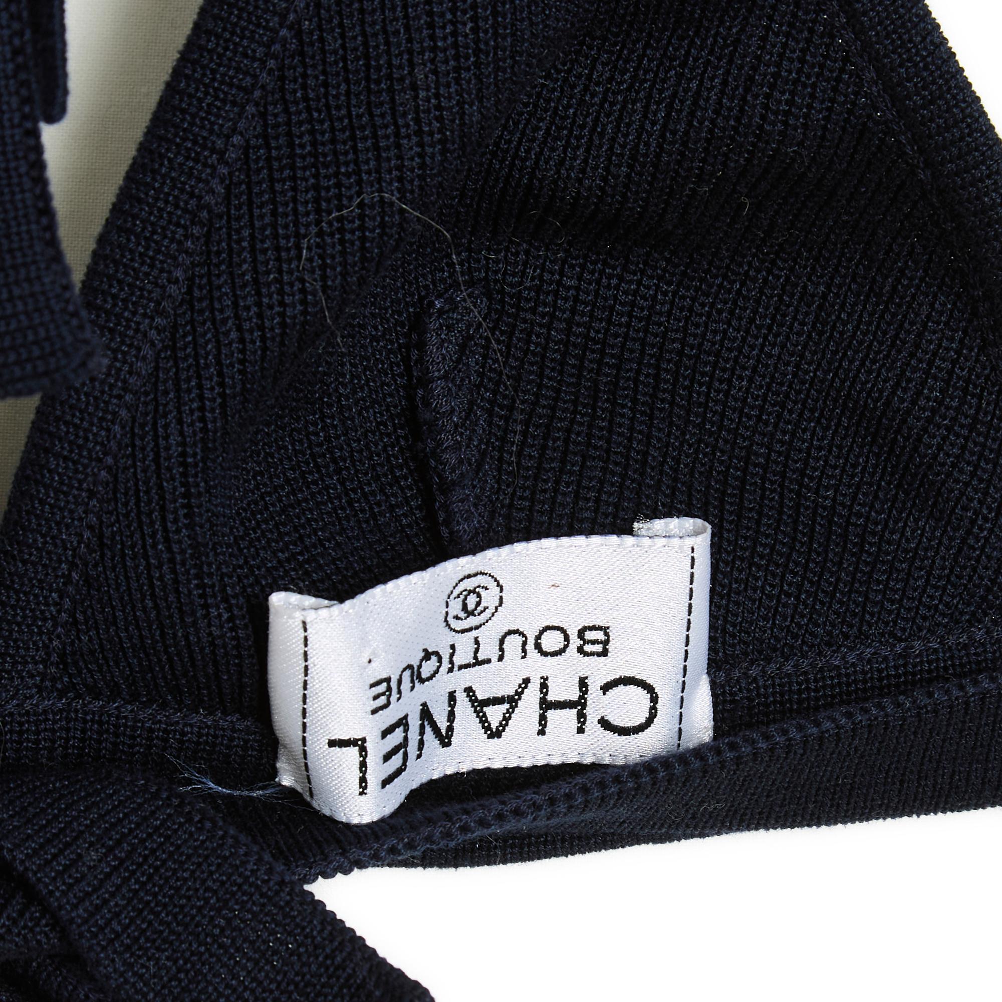 1995s Chanel Top Navy Wool and Silk Mini Bralette In Excellent Condition For Sale In PARIS, FR