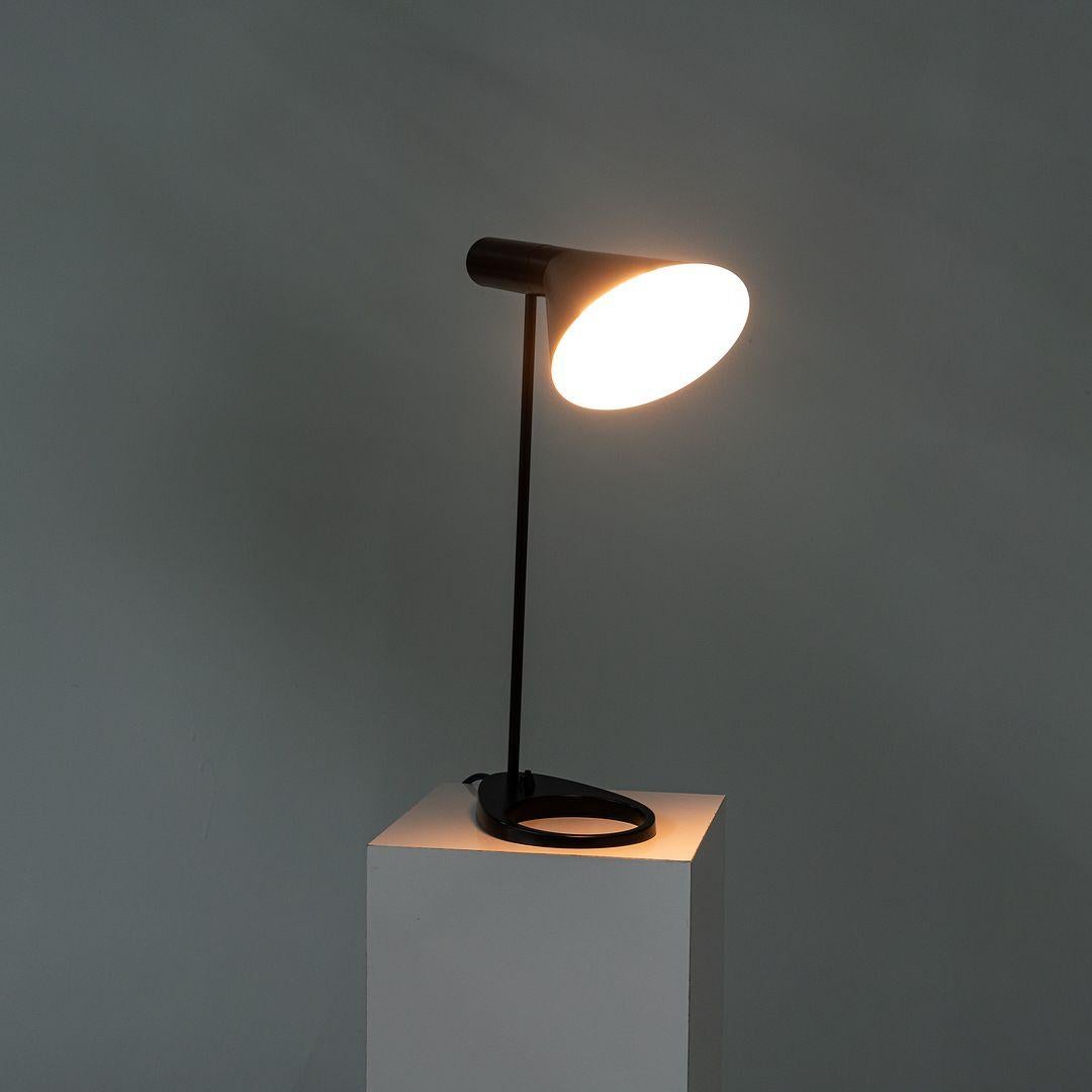 1996 Arne Jacobsen for Louis Poulsen AJ Desk / Table Lamp in Black For Sale 5