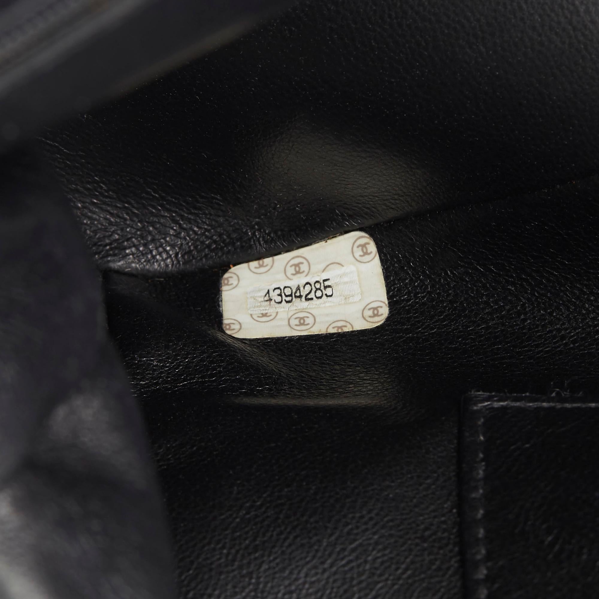 1996 Chanel Black Quilted Lambskin Vintage Timeless Frame Shoulder Bag 5