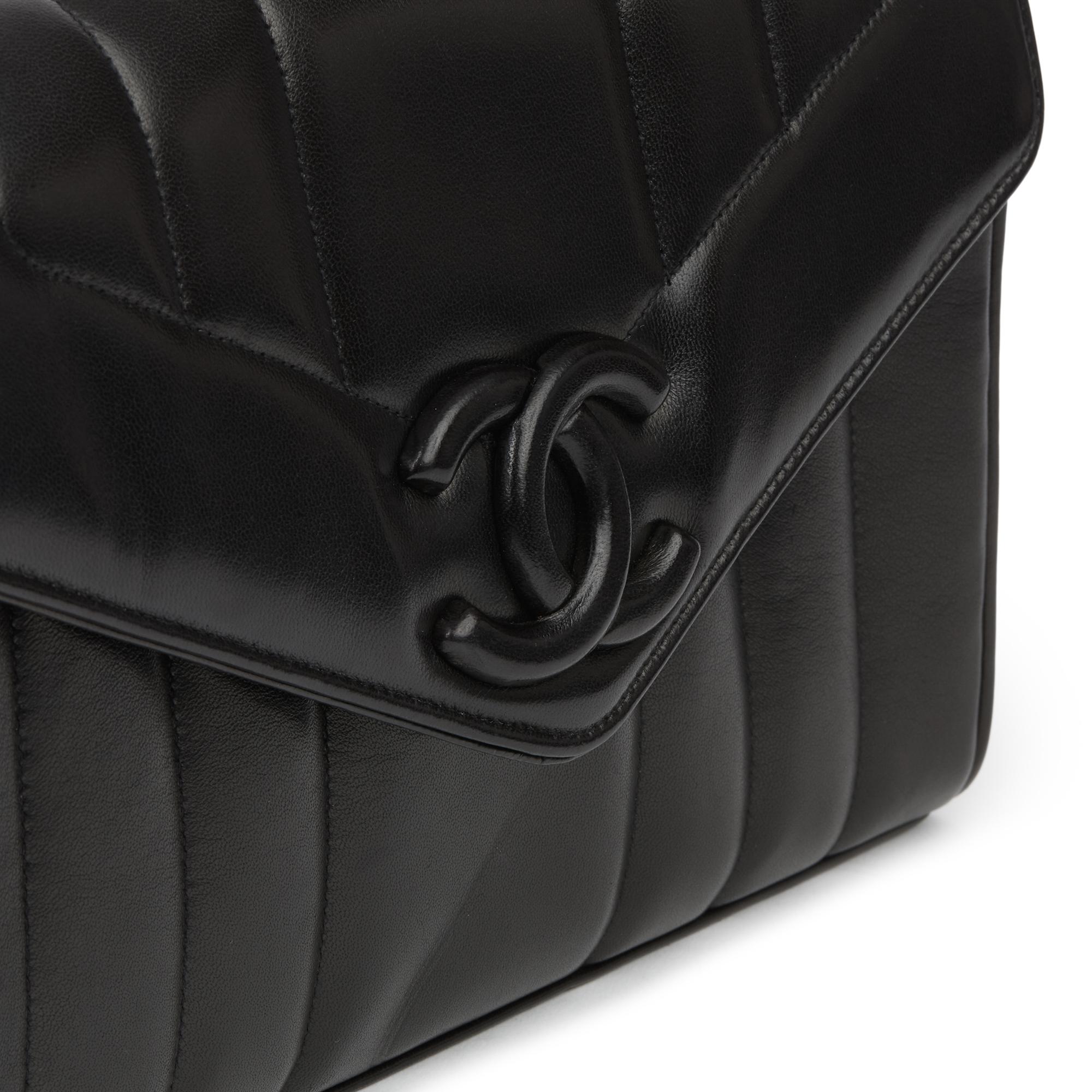 1996 Chanel Black Vertical Quilted Lambskin Vintage Logo Shoulder Flap Bag 3