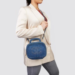 1996 Chanel Blau Denim Vintage zeitlose Eitelkeit Tasche