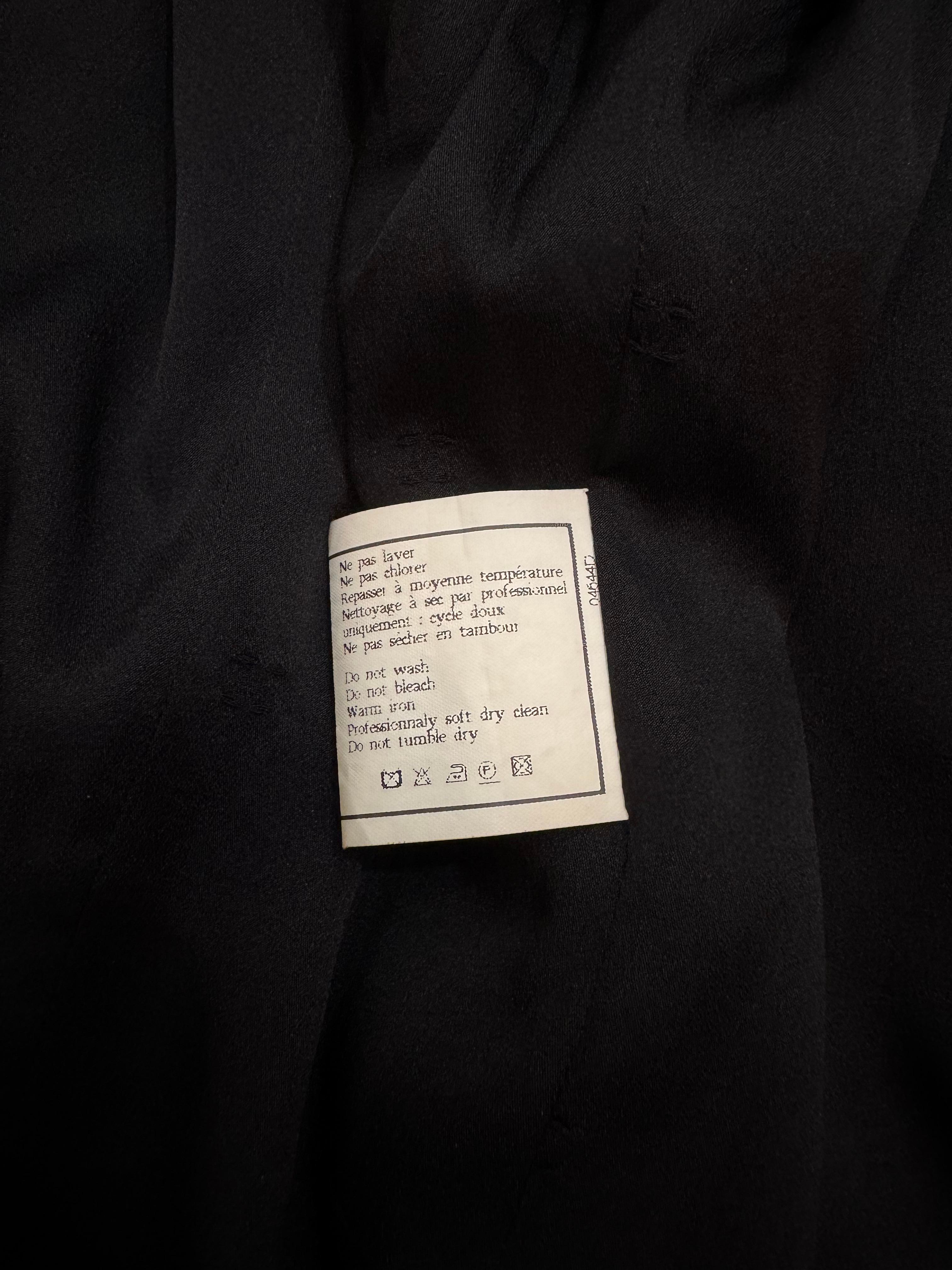 1996 CHANEL Double-Breasted Wool Blazer Jacket Black FR42 For Sale 3