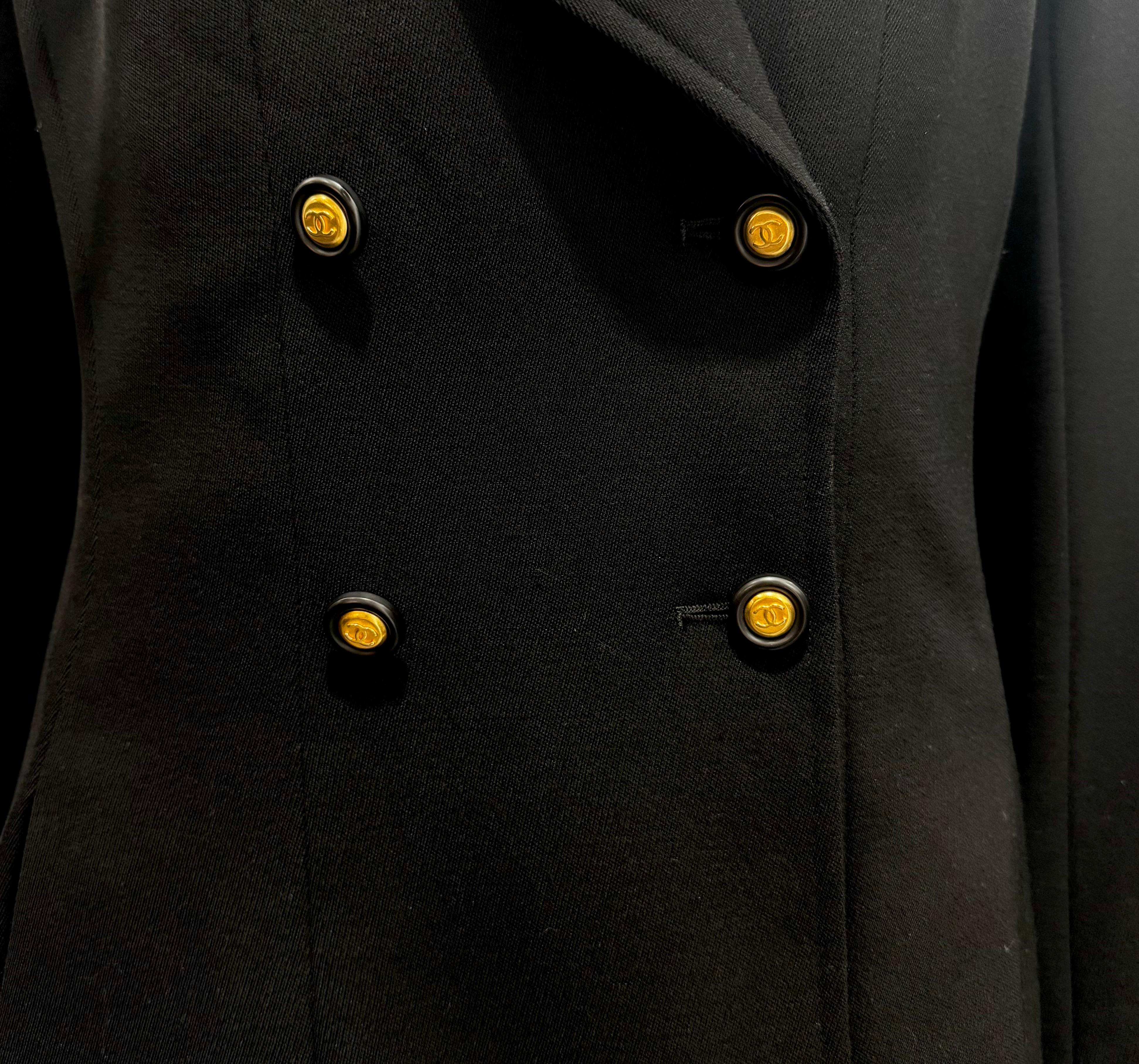 1996 CHANEL Double-Breasted Wool Blazer Jacket Black FR42 For Sale 10
