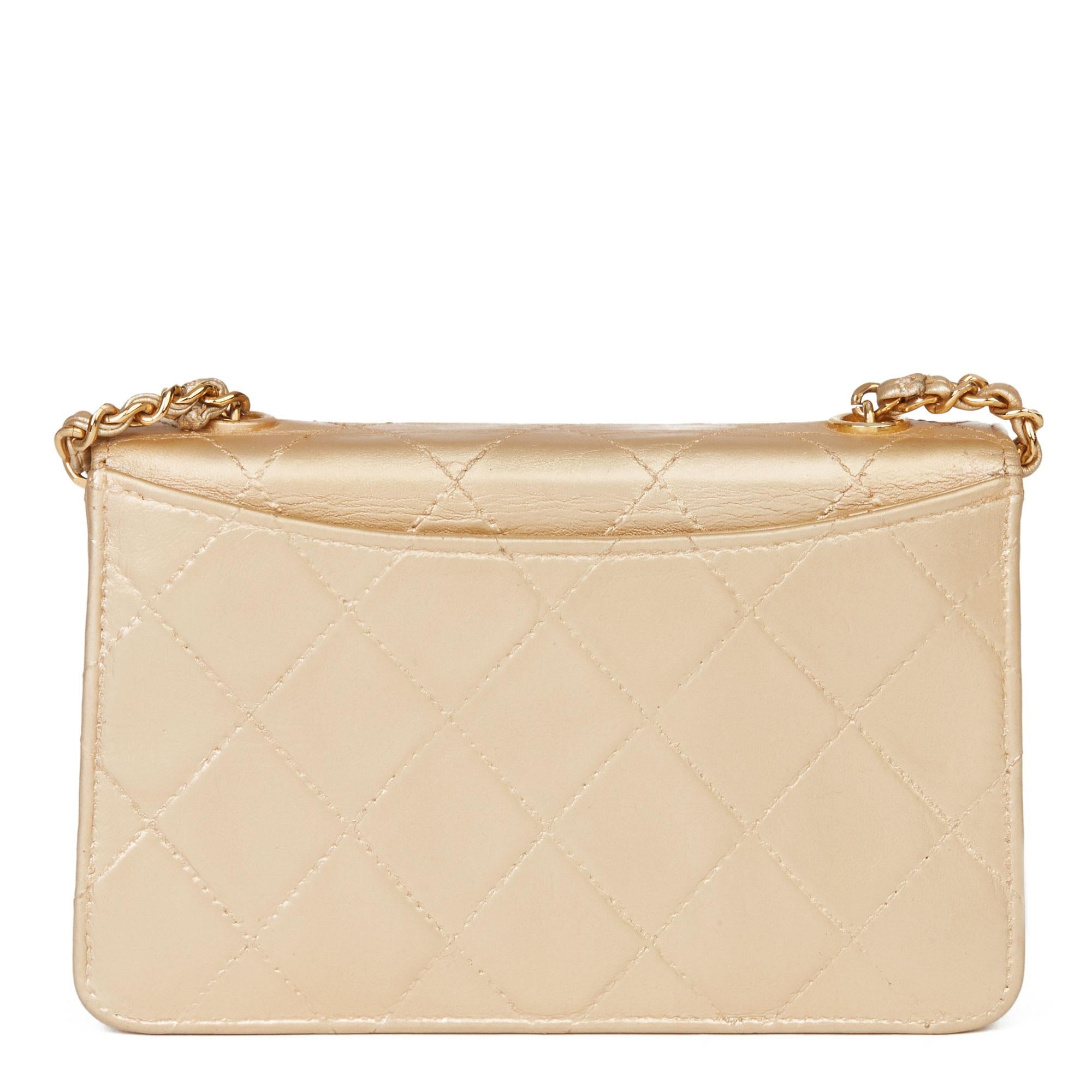 1996 Chanel Gold gesteppt Metallic Lammfell Vintage Mini Klappe Tasche Damen