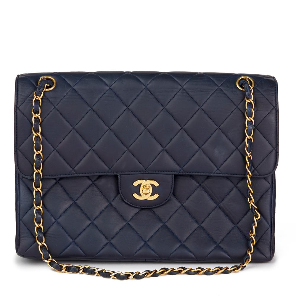 1996 Chanel Navy Quilted Lambskin Vintage Jumbo Double Sided Classic Flap Bag In Good Condition In Bishop's Stortford, Hertfordshire